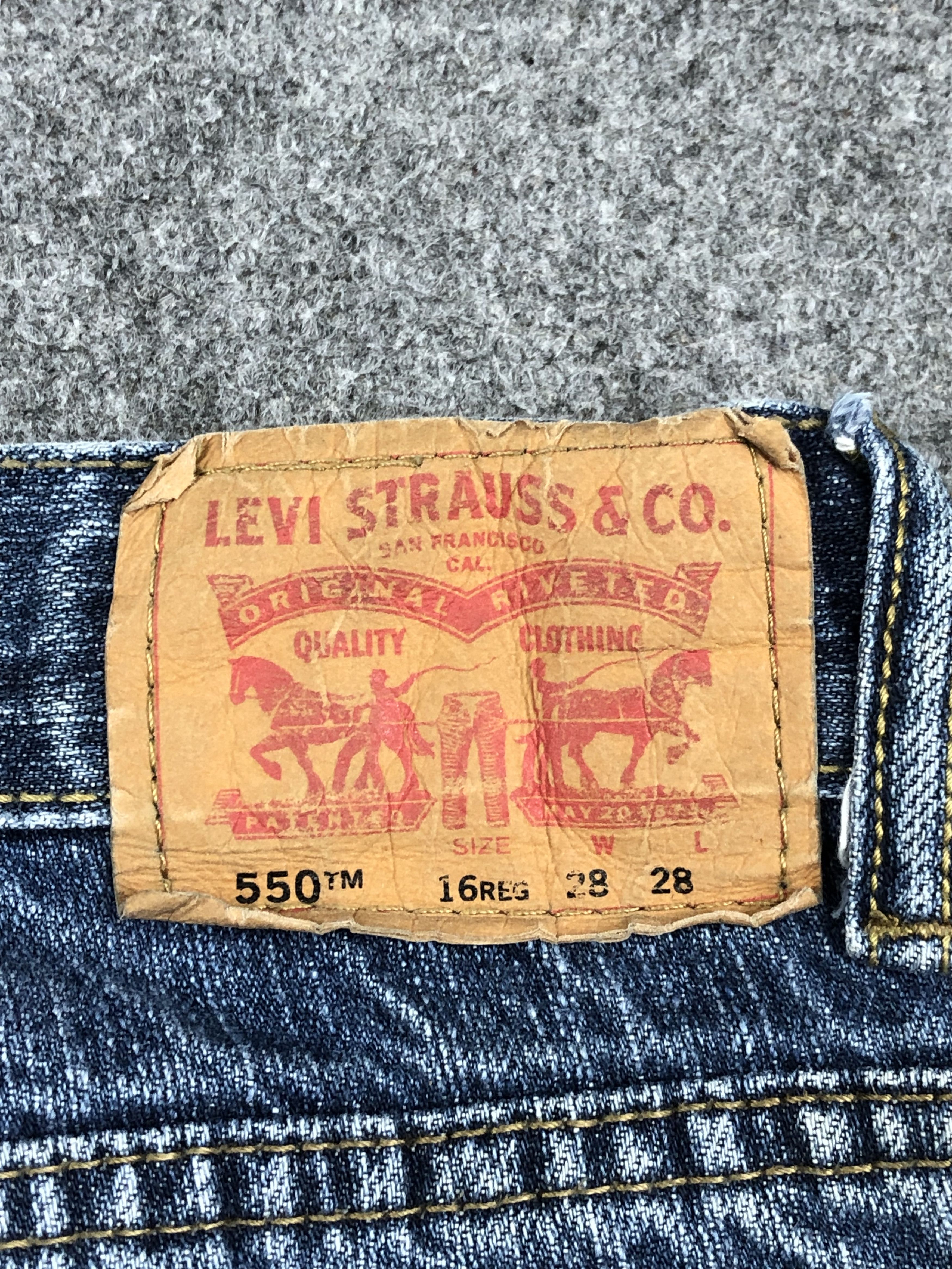 Levi's Vintage Levis 550 Light Blue Denim DP1667 Size US 29 - 5 Thumbnail