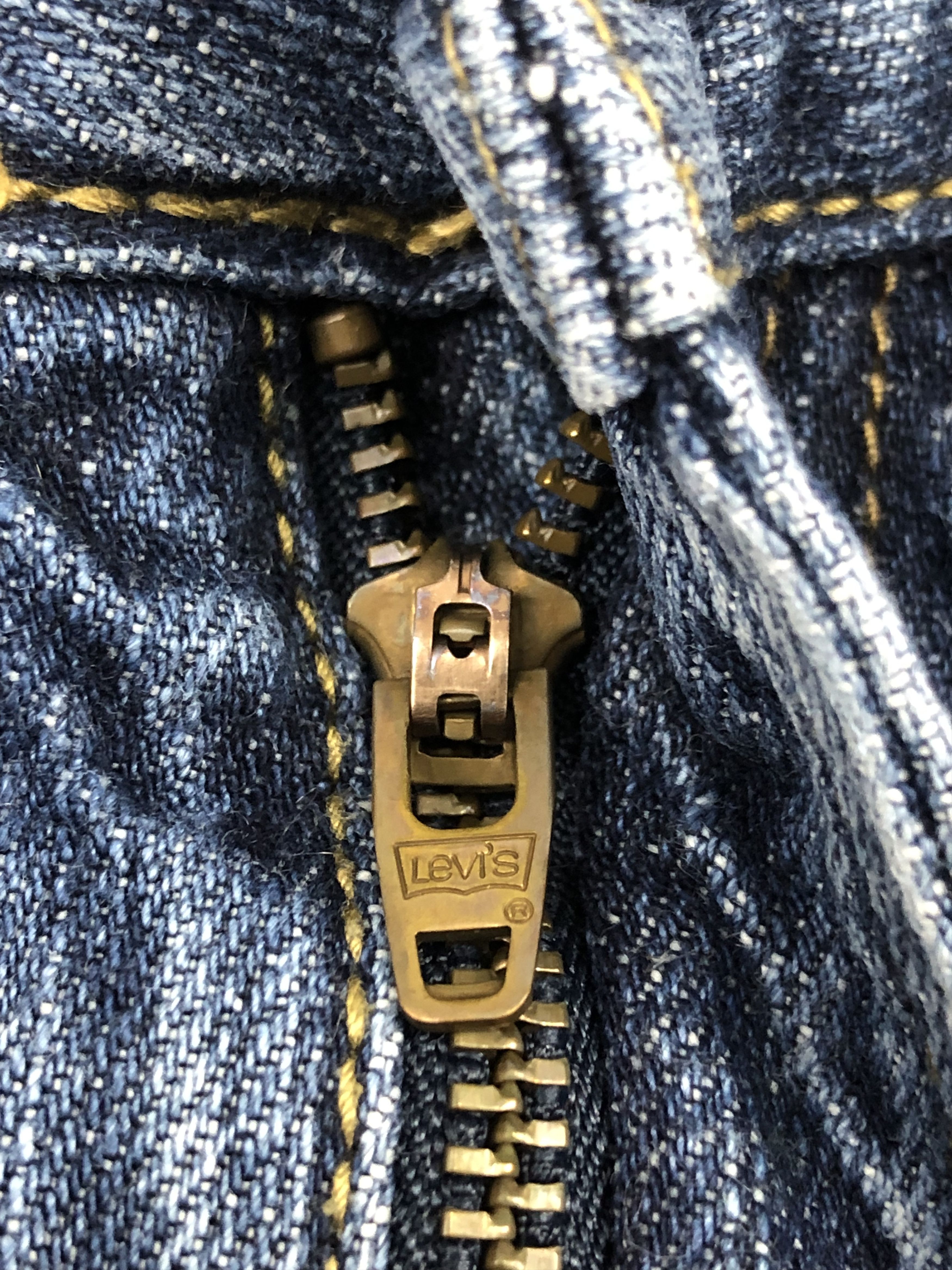 Levi's Vintage Levis 550 Light Blue Denim DP1667 Size US 29 - 12 Thumbnail