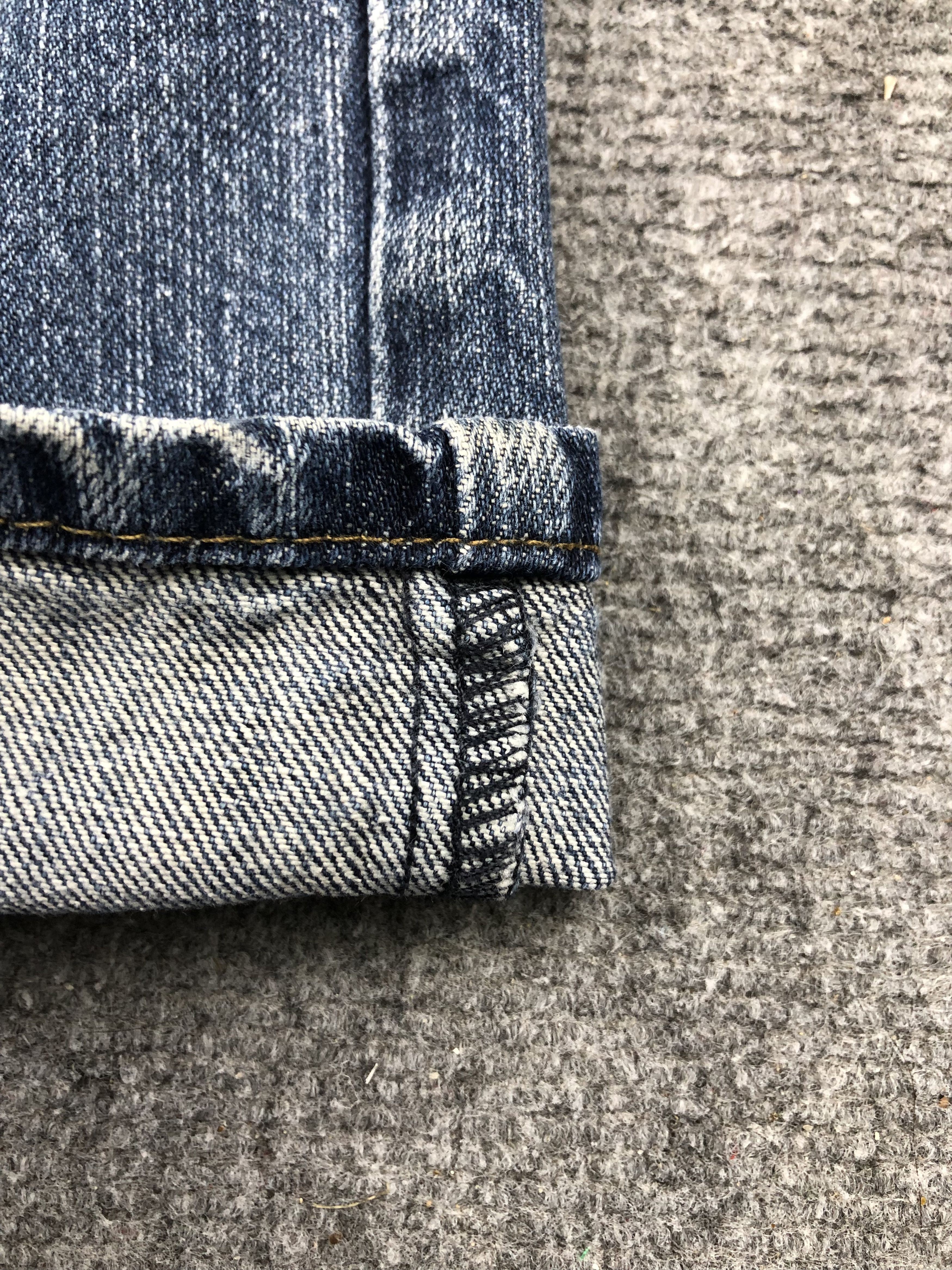 Levi's Vintage Levis 550 Light Blue Denim DP1667 Size US 29 - 11 Thumbnail