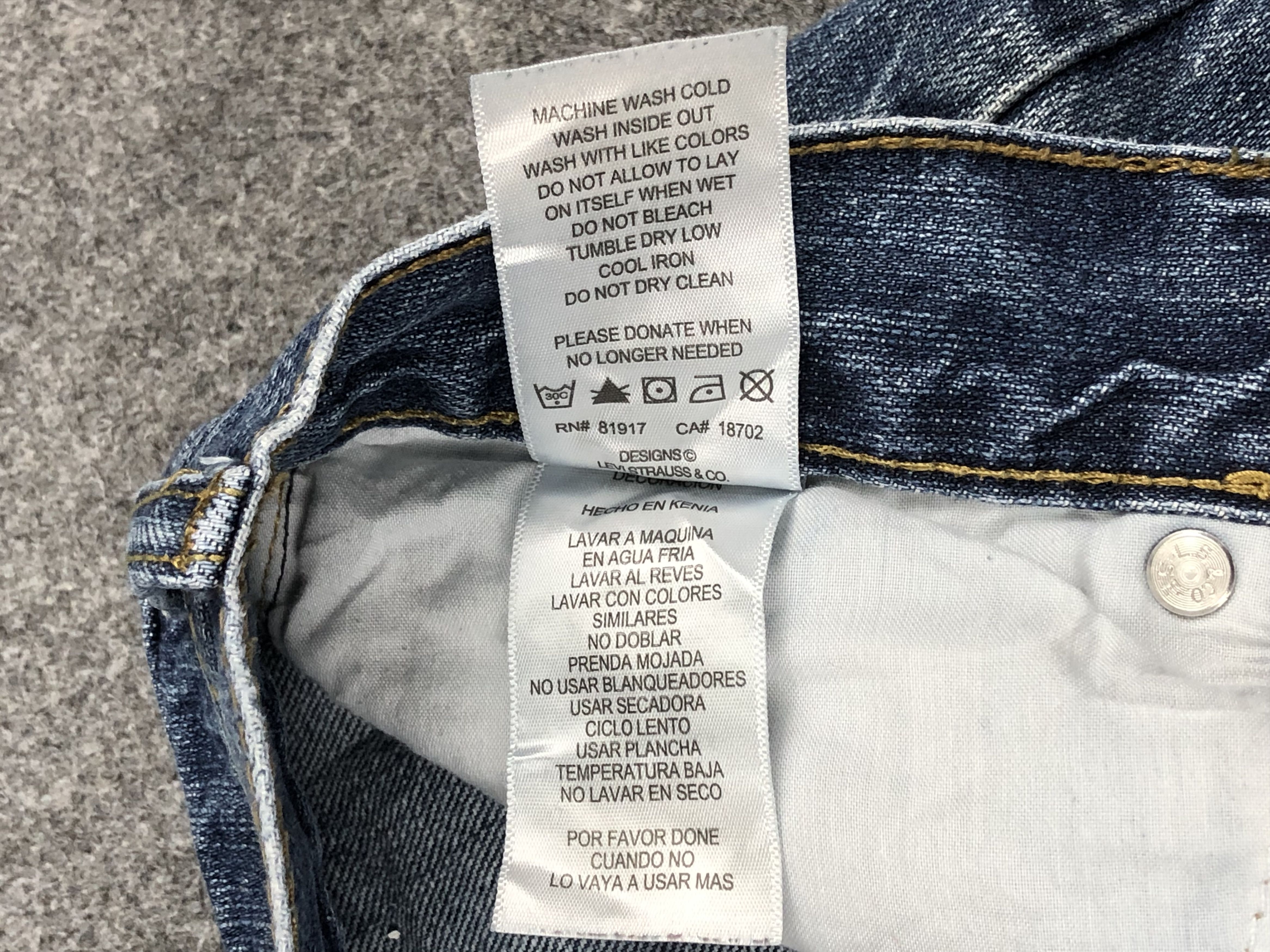 Levi's Vintage Levis 550 Light Blue Denim DP1667 Size US 29 - 9 Thumbnail