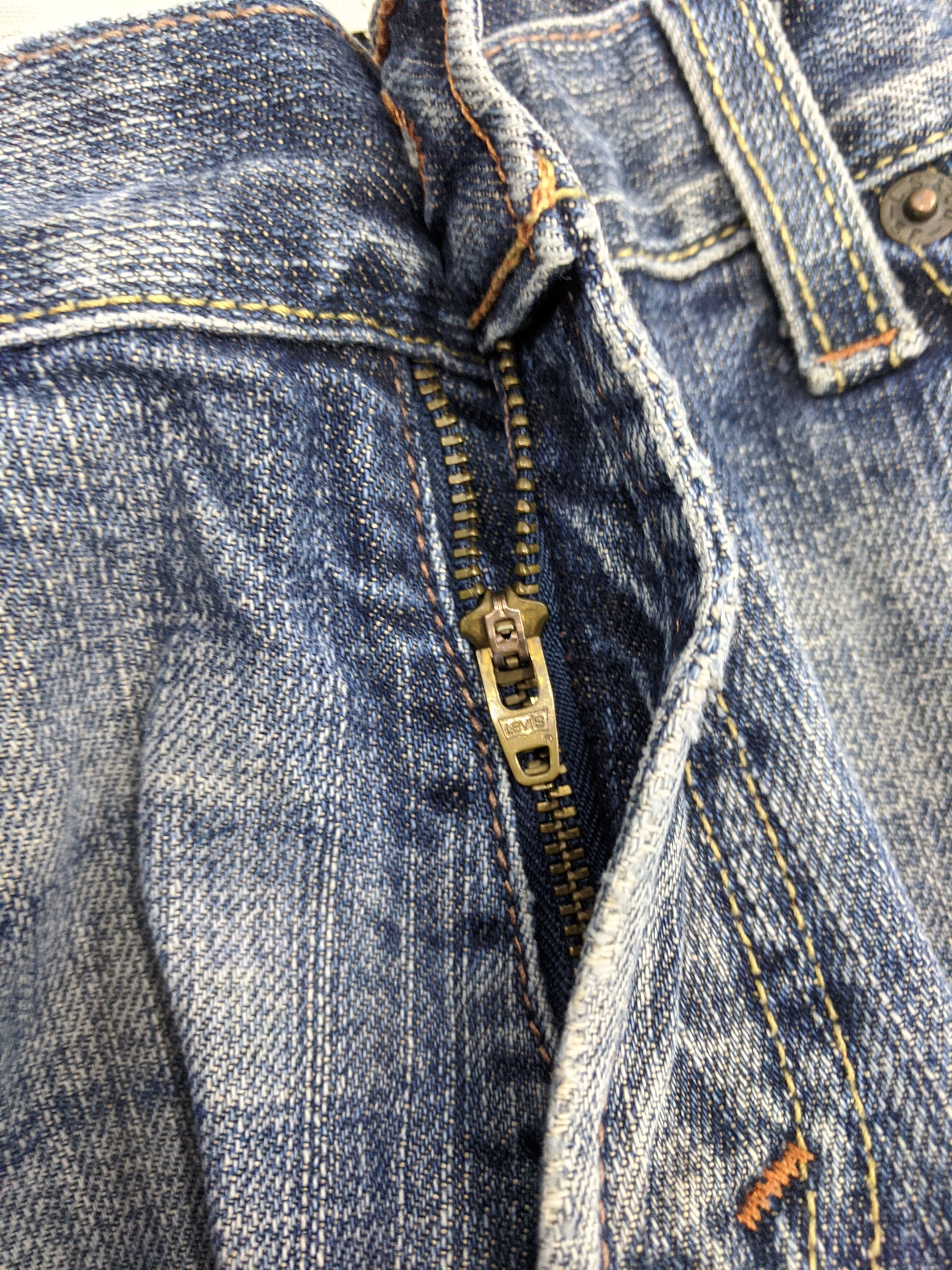 Levi's Vintage Levis 514 Jeans Lightwash DP0754 Size US 31 - 12 Thumbnail