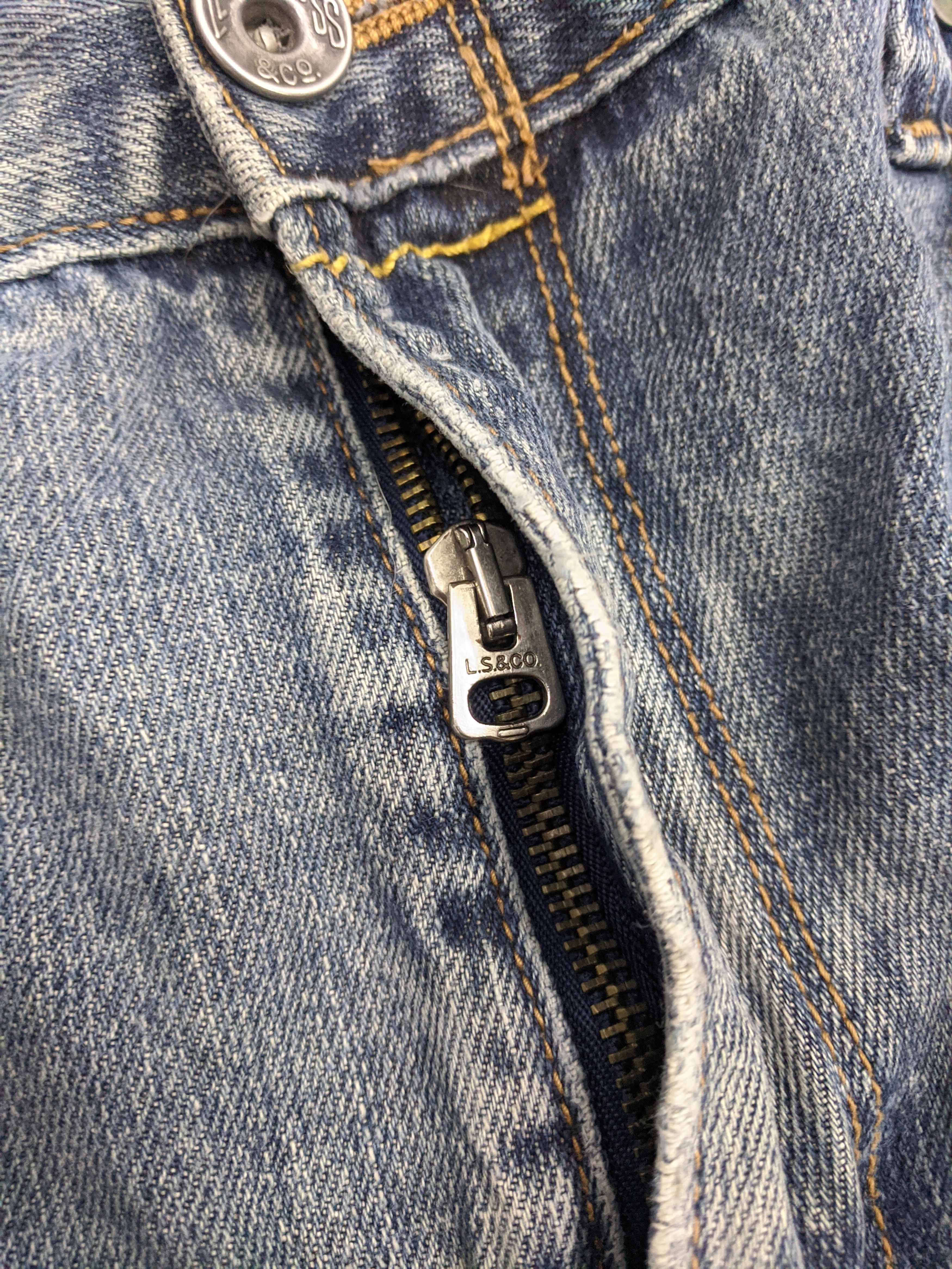 Levi's Vintage Levis Jeans DP0776 Size US 37 - 10 Thumbnail