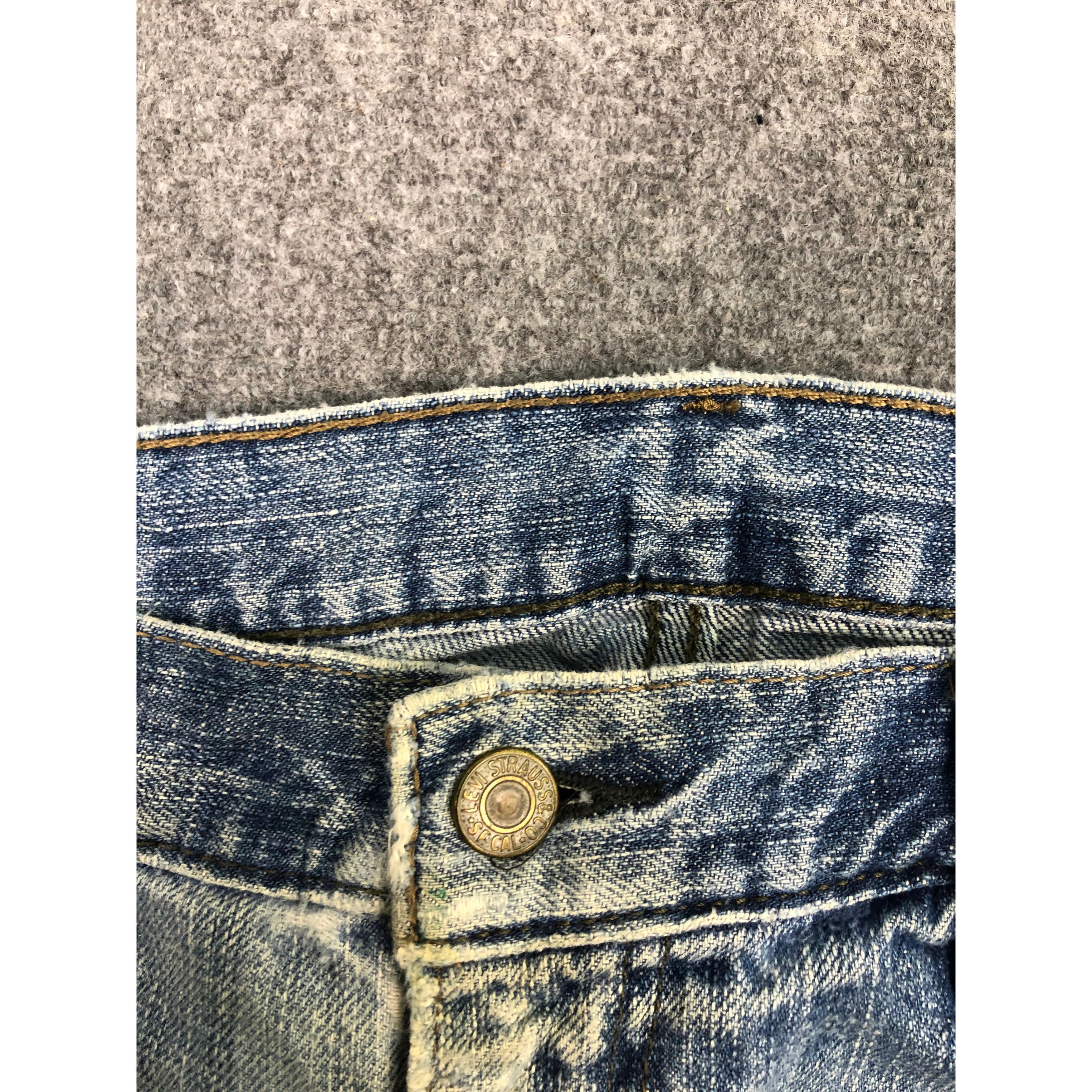 Levi's Vintage Levis 514 Lightwash Jeans DP0573 Size US 37 - 7 Thumbnail