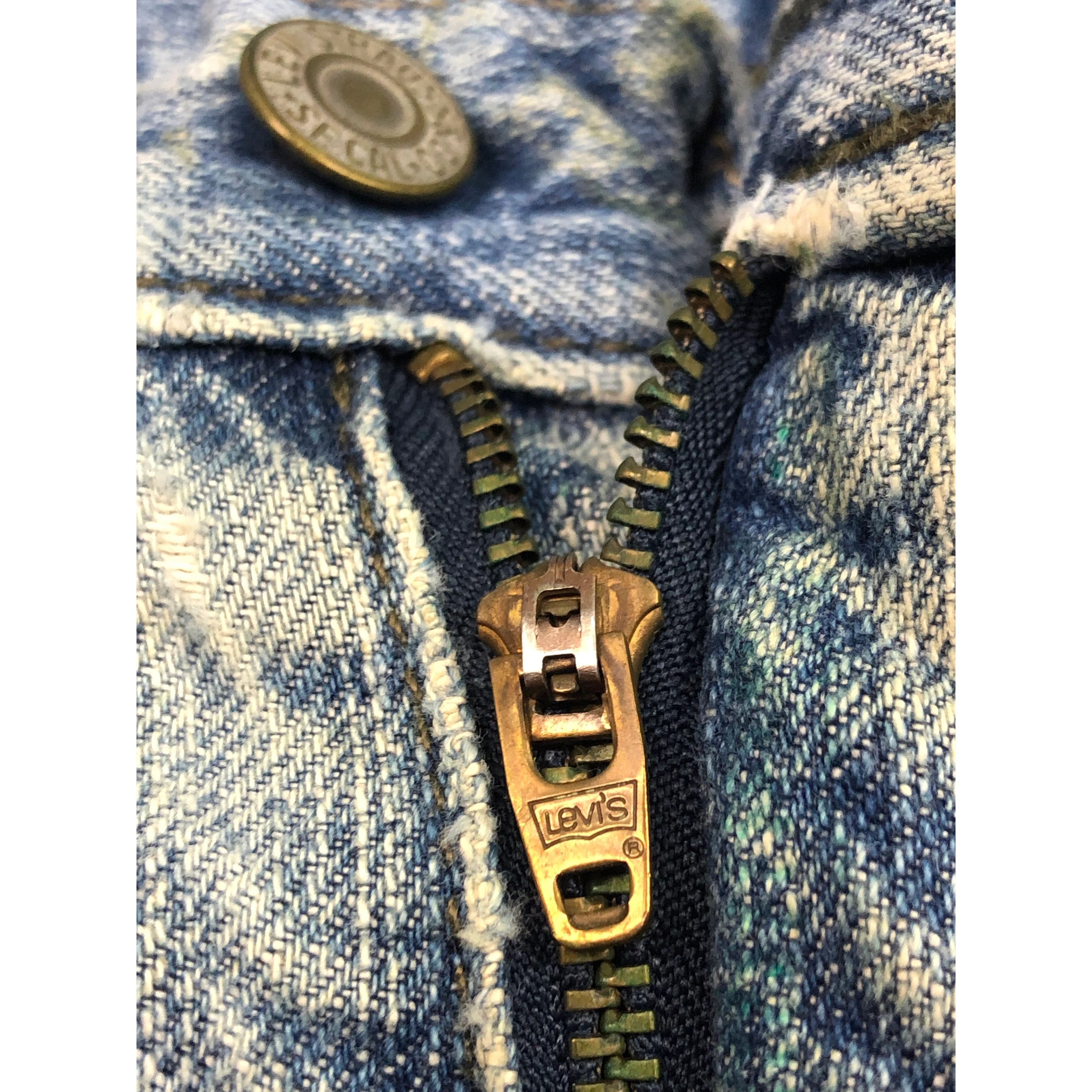 Levi's Vintage Levis 514 Lightwash Jeans DP0573 Size US 37 - 8 Thumbnail