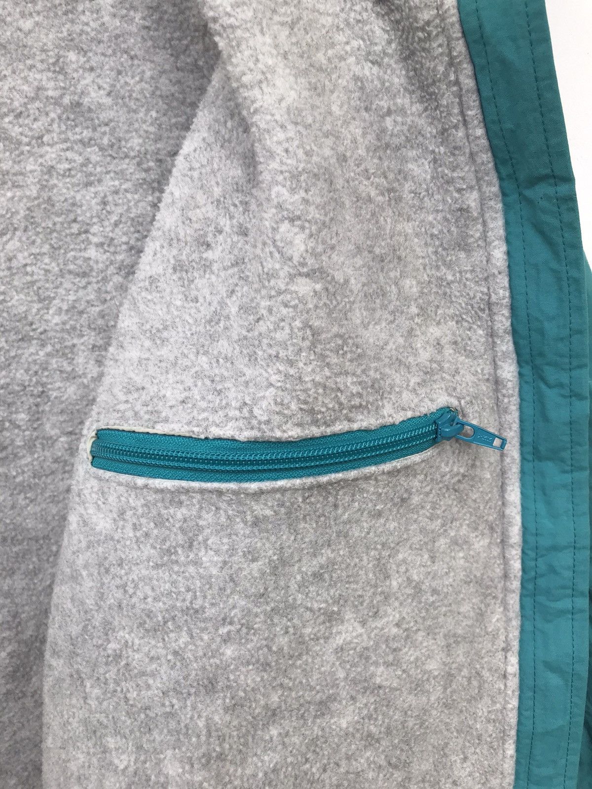 The North Face Vintage The North Face Teal Zip-Up Fleece-Lined Jacket Size US L / EU 52-54 / 3 - 16 Thumbnail