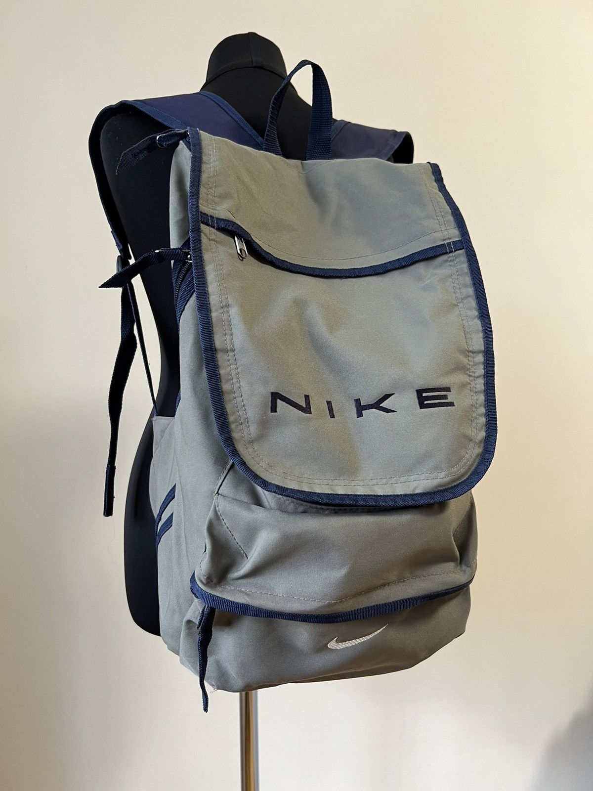 Nike × Nike ACG × Vintage Vintage Nike Backpack Khaki Y2K Embroidered Big Logo Size ONE SIZE - 4 Thumbnail