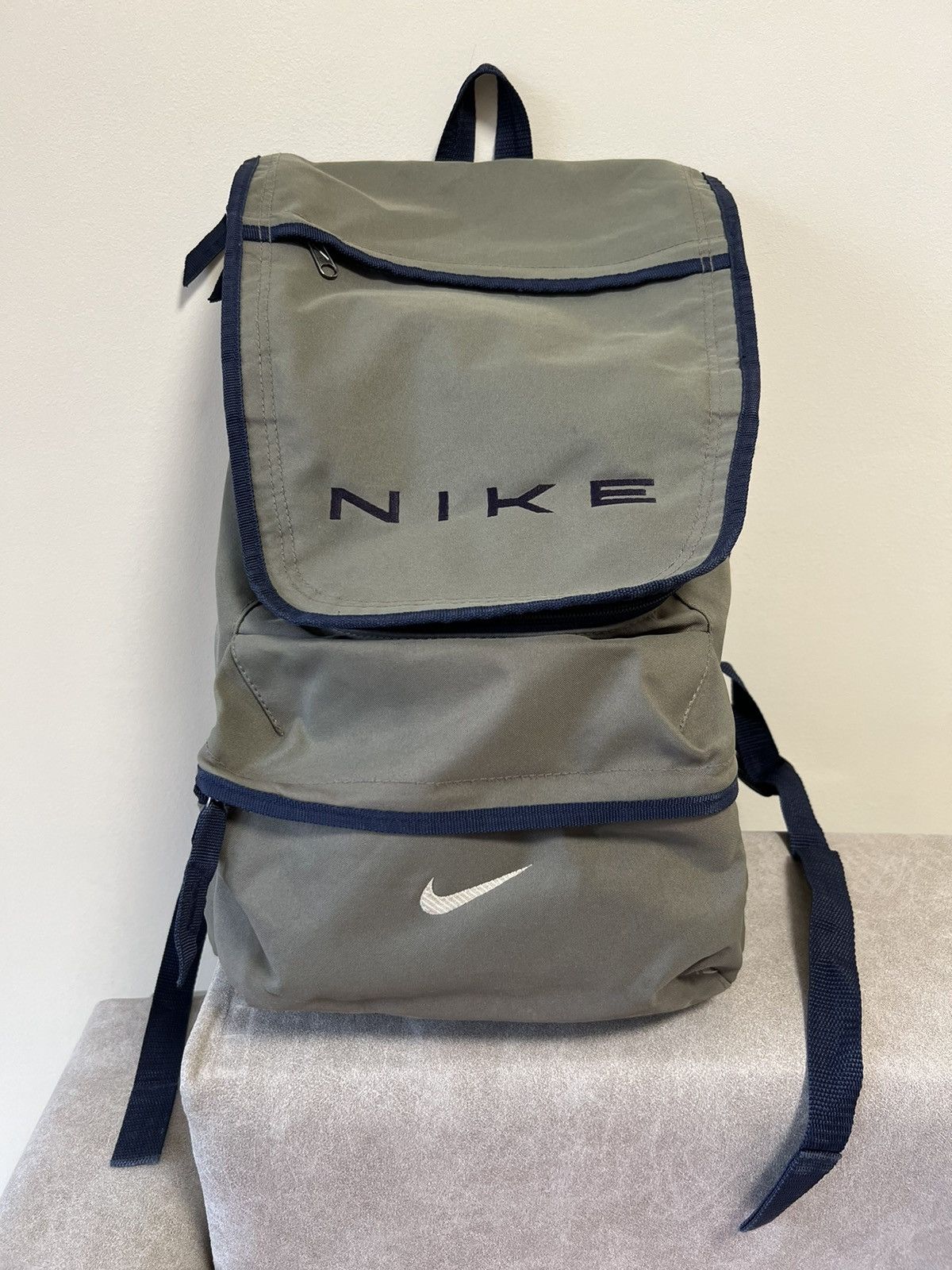 Nike × Nike ACG × Vintage Vintage Nike Backpack Khaki Y2K Embroidered Big Logo Size ONE SIZE - 2 Thumbnail