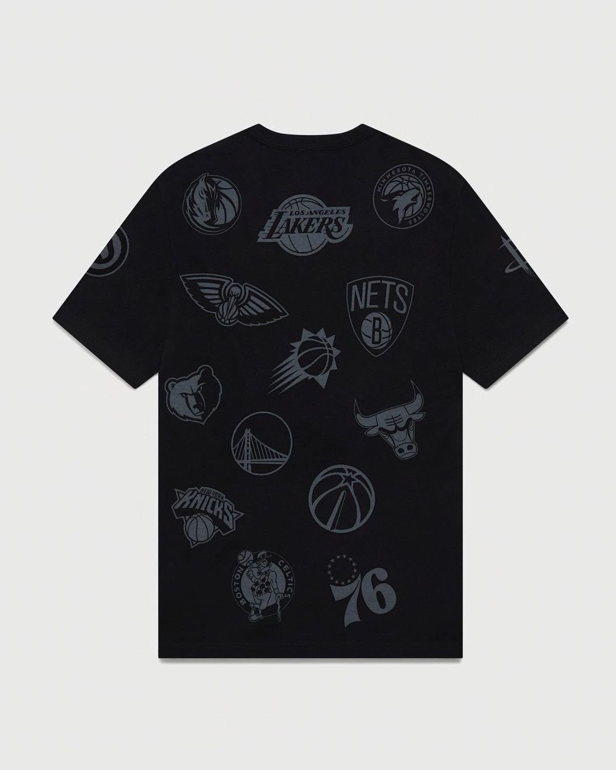 Drake OVO X NBA TEAM ICONS OG OWL T-SHIRT TEE 2022 Size US L / EU 52-54 / 3 - 7 Thumbnail
