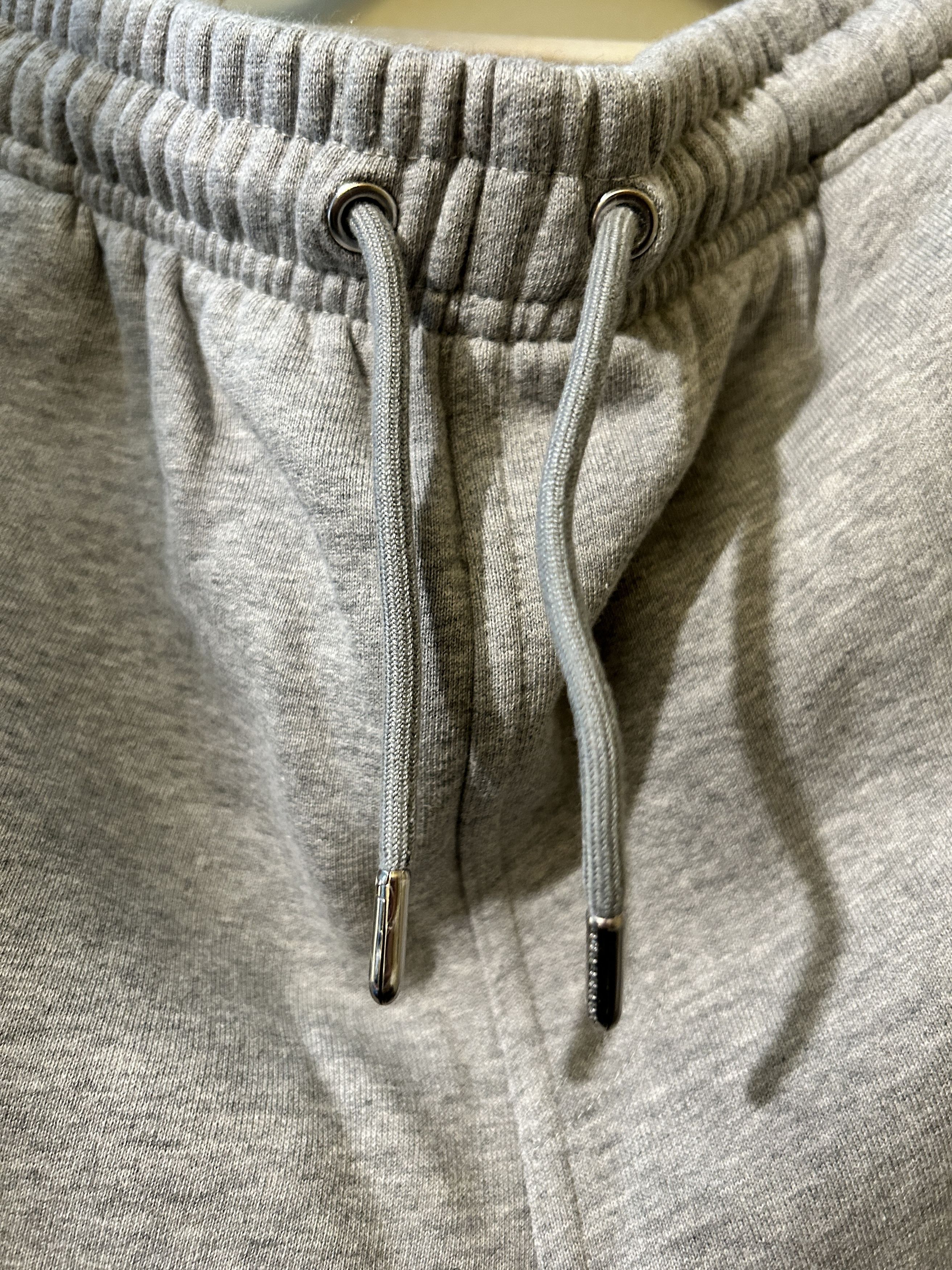Burberry Burberry London Grey Emboidered patch sweatpants Size US 30 / EU 46 - 3 Thumbnail