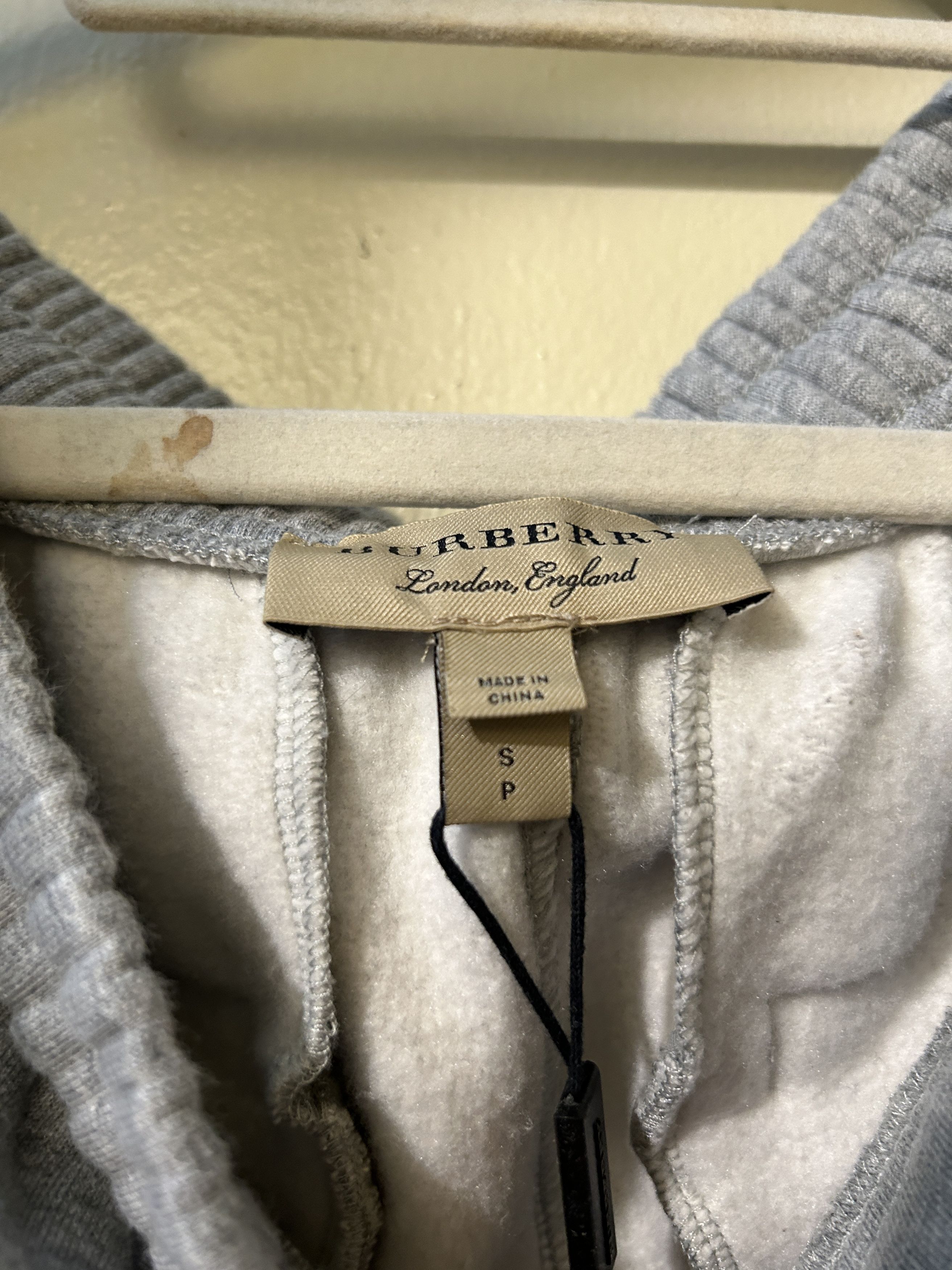 Burberry Burberry London Grey Emboidered patch sweatpants Size US 30 / EU 46 - 4 Thumbnail