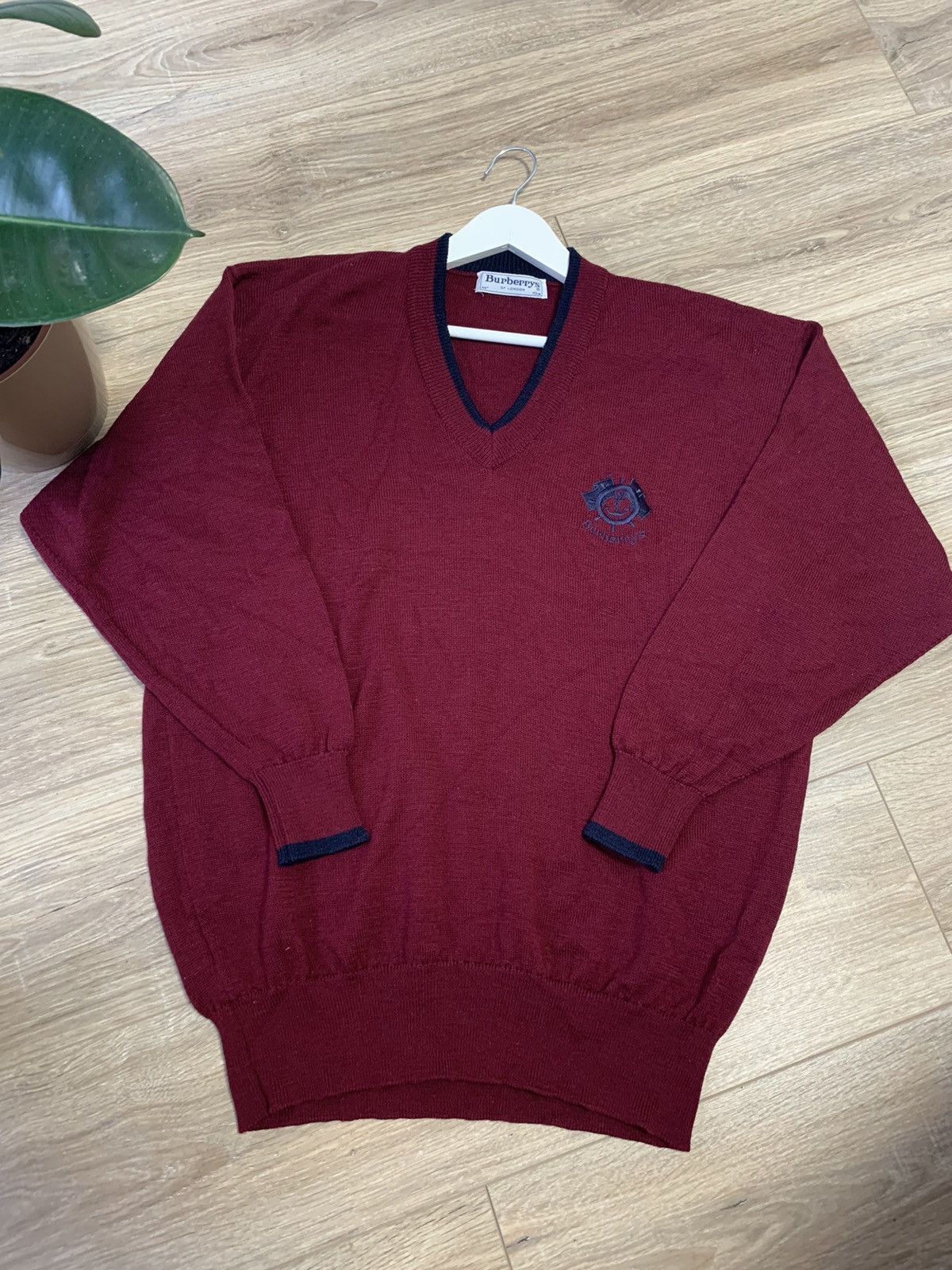 Burberry × Vintage v-neck sweater Burberry’s Size US M / EU 48-50 / 2 - 1 Thumbnail