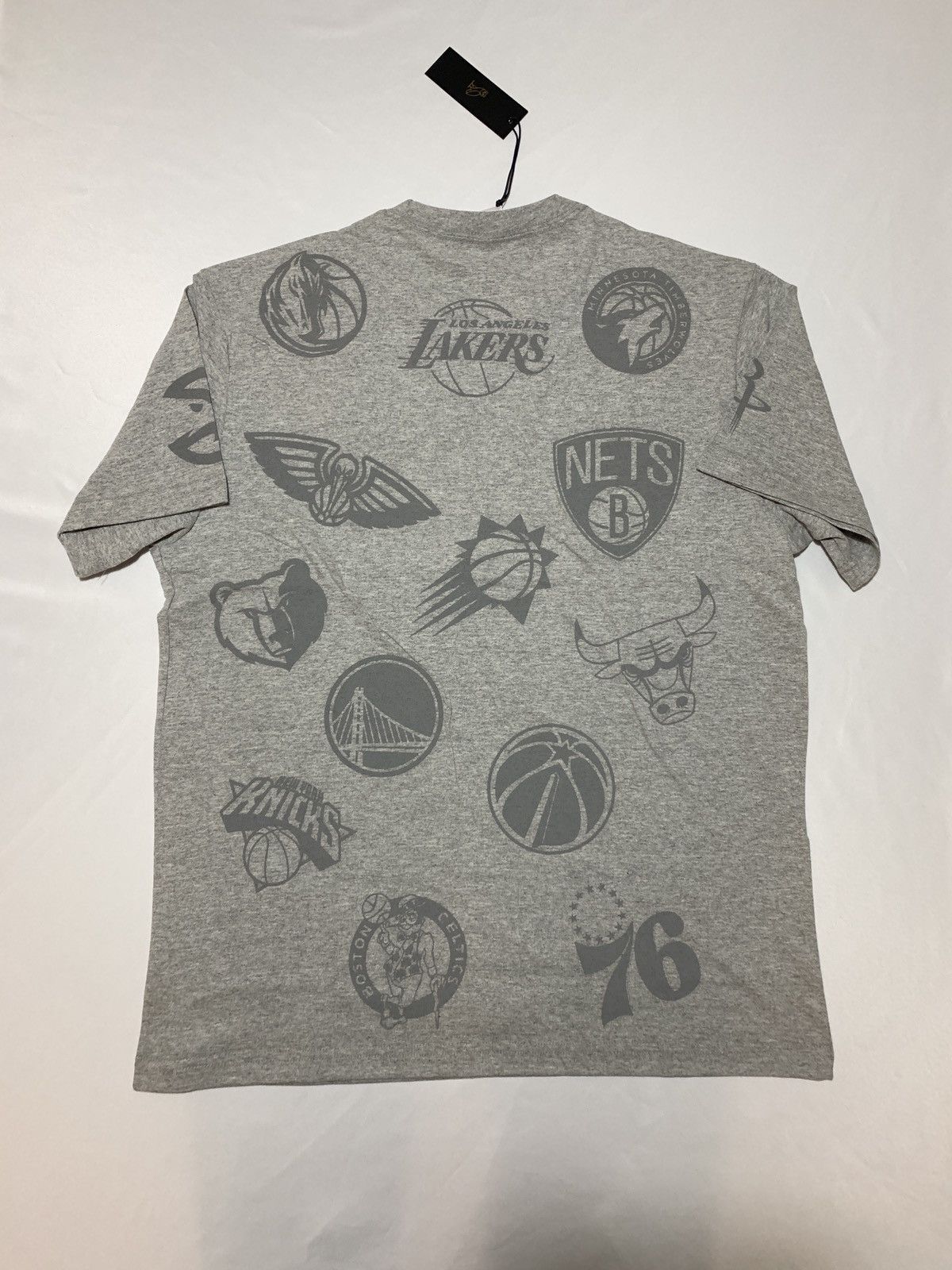 Drake OVO X NBA TEAM ICONS OG OWL T-SHIRT TEE 2022 Size US XL / EU 56 / 4 - 2 Thumbnail