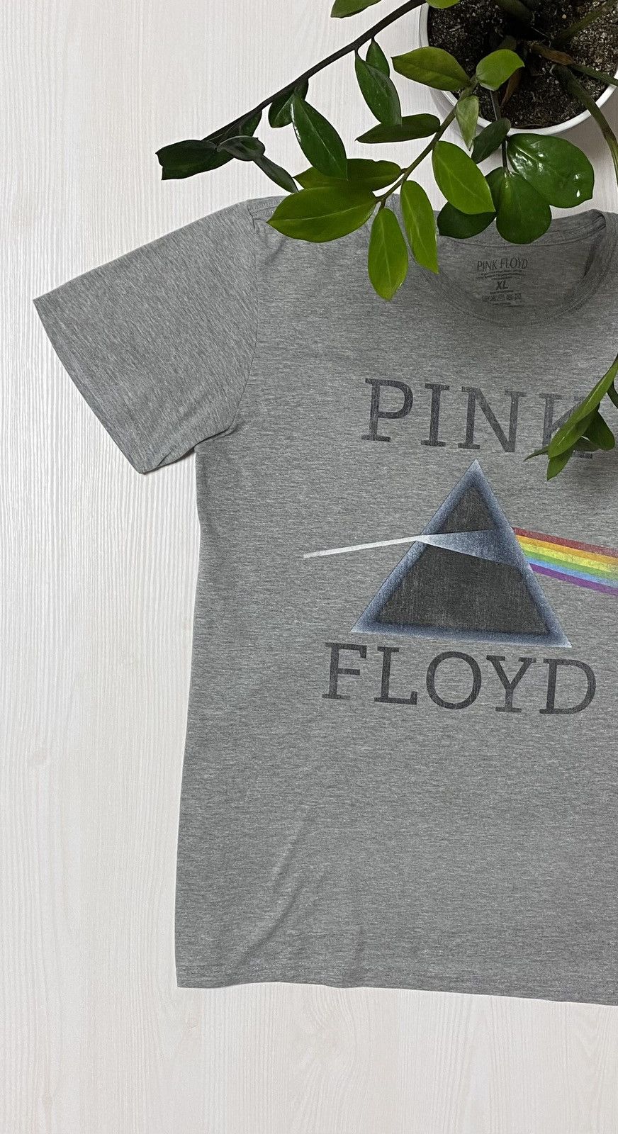Band Tees × Pink Floyd × Vintage Vintage Pink Floyd t-shirt 2017 Size US XL / EU 56 / 4 - 2 Thumbnail