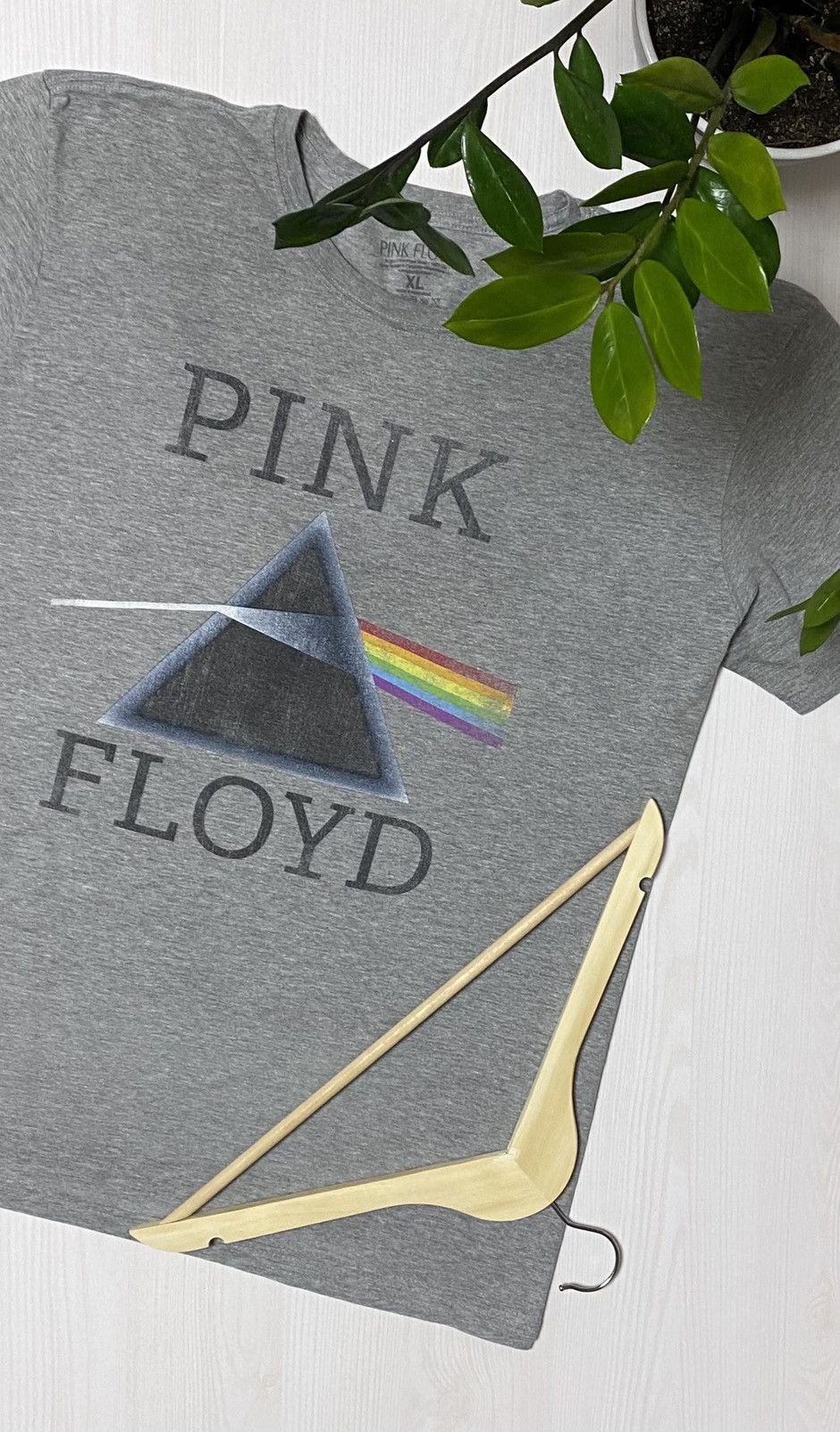 Band Tees × Pink Floyd × Vintage Vintage Pink Floyd t-shirt 2017 Size US XL / EU 56 / 4 - 1 Thumbnail