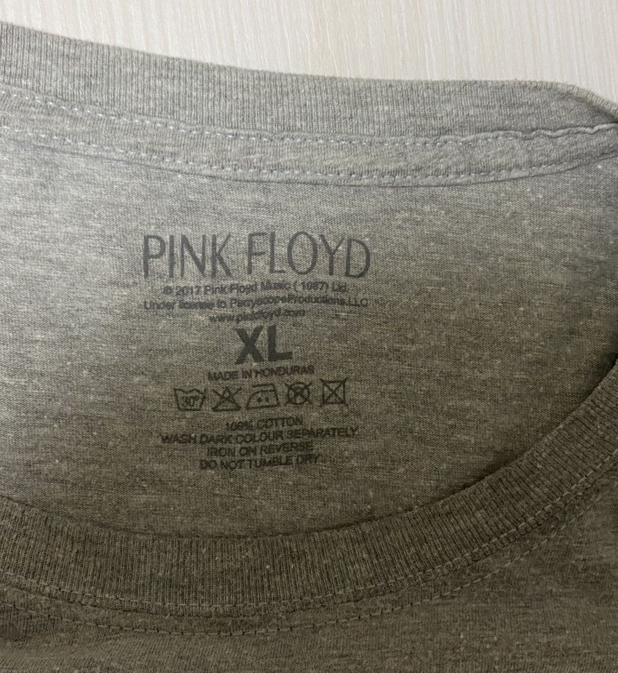 Band Tees × Pink Floyd × Vintage Vintage Pink Floyd t-shirt 2017 Size US XL / EU 56 / 4 - 6 Thumbnail