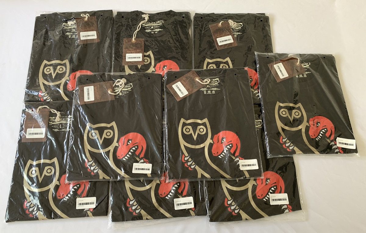 Mitchell & Ness OVO x Mitchell & Ness x NBA x RAPTORS ’95 OG OWL T-SHIRT TEE Size US XL / EU 56 / 4 - 2 Thumbnail