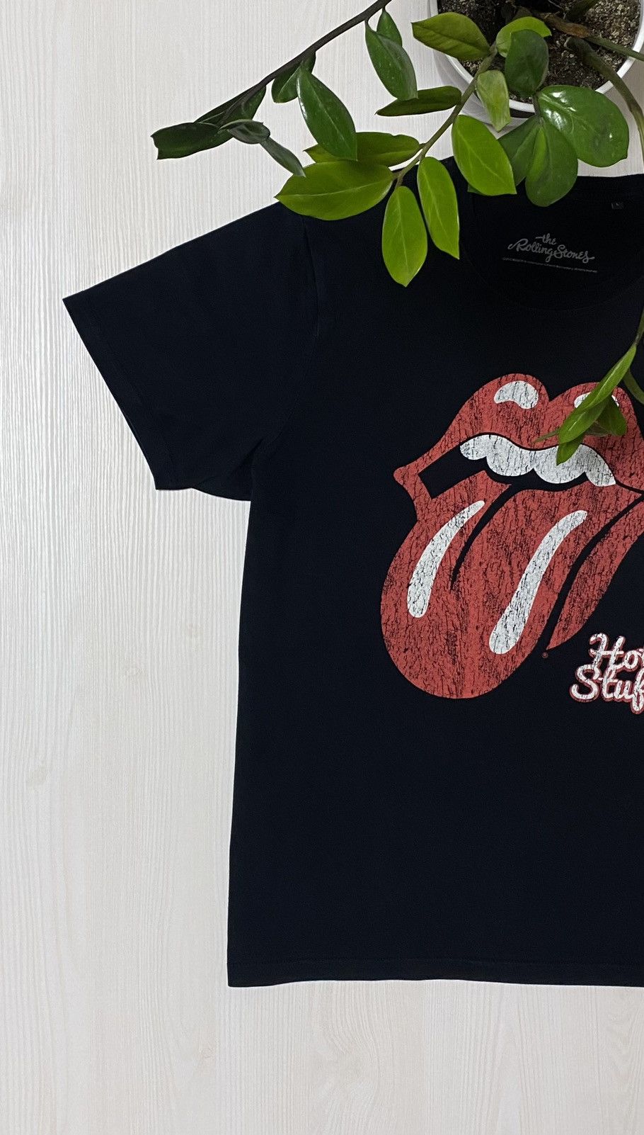 Band Tees × The Rolling Stones The Rolling Stones hot stuff 2012 Band t-shirt tee merch Size US L / EU 52-54 / 3 - 2 Thumbnail