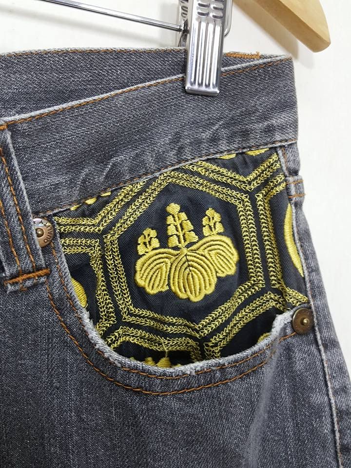 Designer Japanese Logo Symbol of Mon Denim Pants Size US 32 / EU 48 - 9 Thumbnail