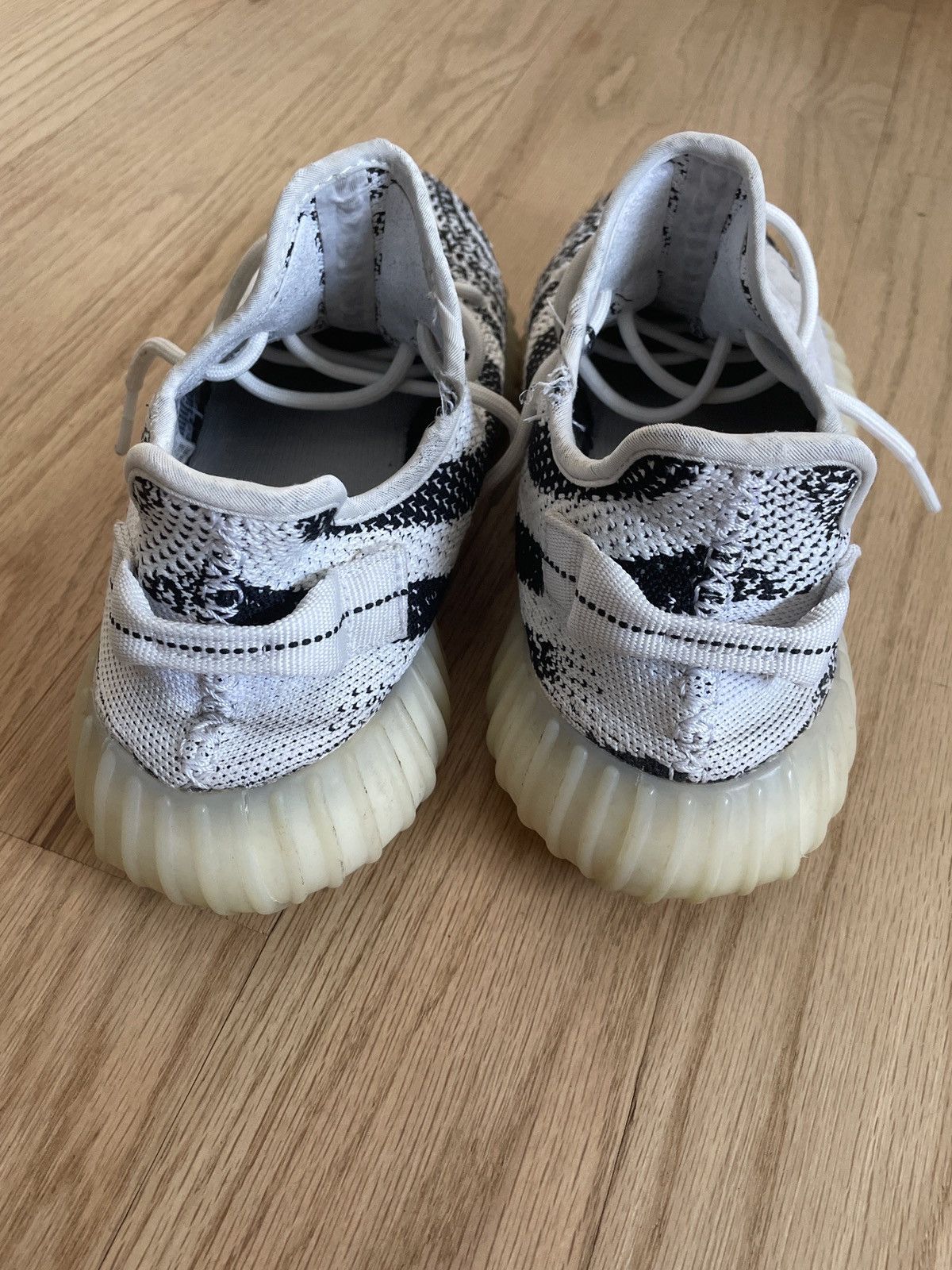 Adidas × Kanye West YEEZY zebra 350 Size US 10 / EU 43 - 3 Thumbnail