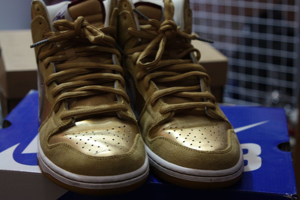 thai temple nike sb