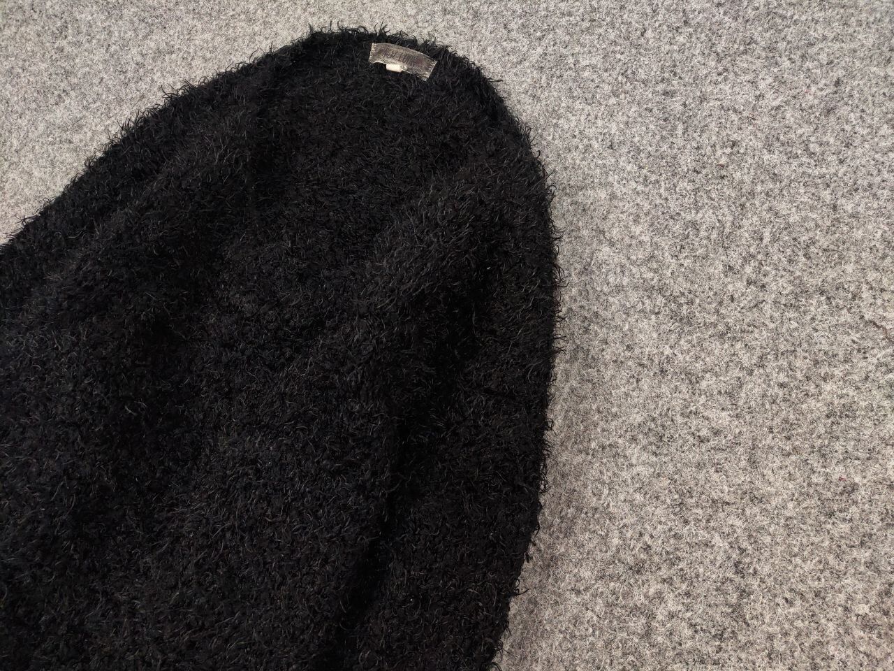 Japanese Brand Vintage 90's Japanese Black Mohair Style Fuzzy Sweater Size US S / EU 44-46 / 1 - 4 Thumbnail