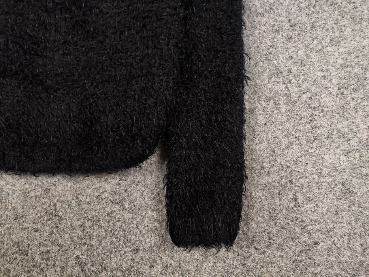 Japanese Brand Vintage 90's Japanese Black Mohair Style Fuzzy Sweater Size US S / EU 44-46 / 1 - 9 Thumbnail