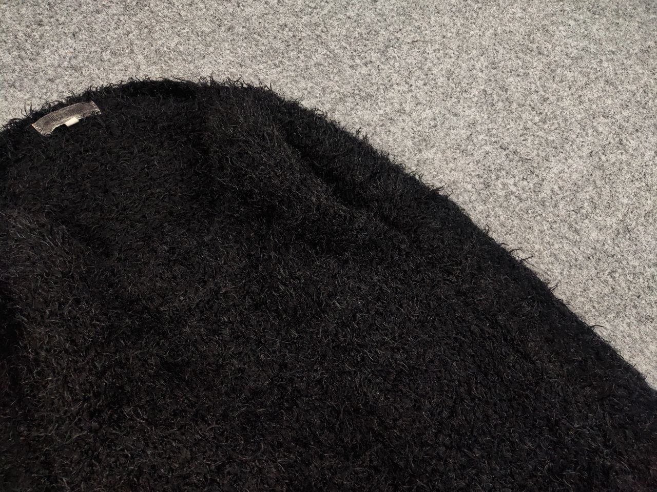 Japanese Brand Vintage 90's Japanese Black Mohair Style Fuzzy Sweater Size US S / EU 44-46 / 1 - 11 Thumbnail