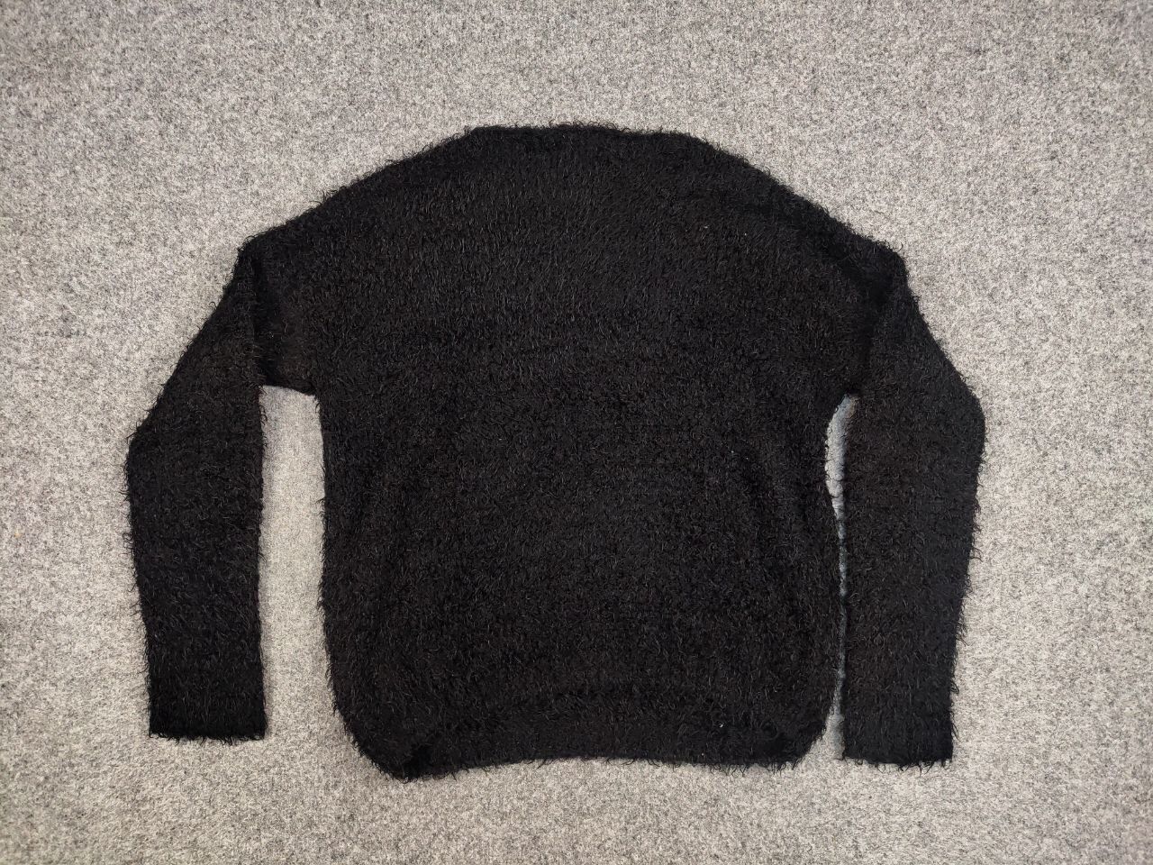 Japanese Brand Vintage 90's Japanese Black Mohair Style Fuzzy Sweater Size US S / EU 44-46 / 1 - 17 Thumbnail