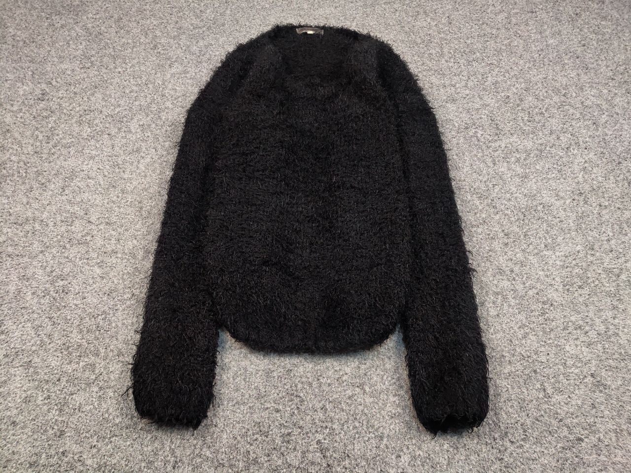 Japanese Brand Vintage 90's Japanese Black Mohair Style Fuzzy Sweater Size US S / EU 44-46 / 1 - 2 Thumbnail