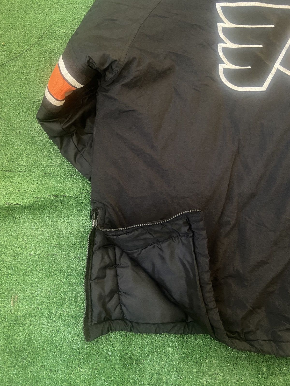 NHL Vintage Flyers Starter Pullover Jacket Size US XL / EU 56 / 4 - 6 Thumbnail