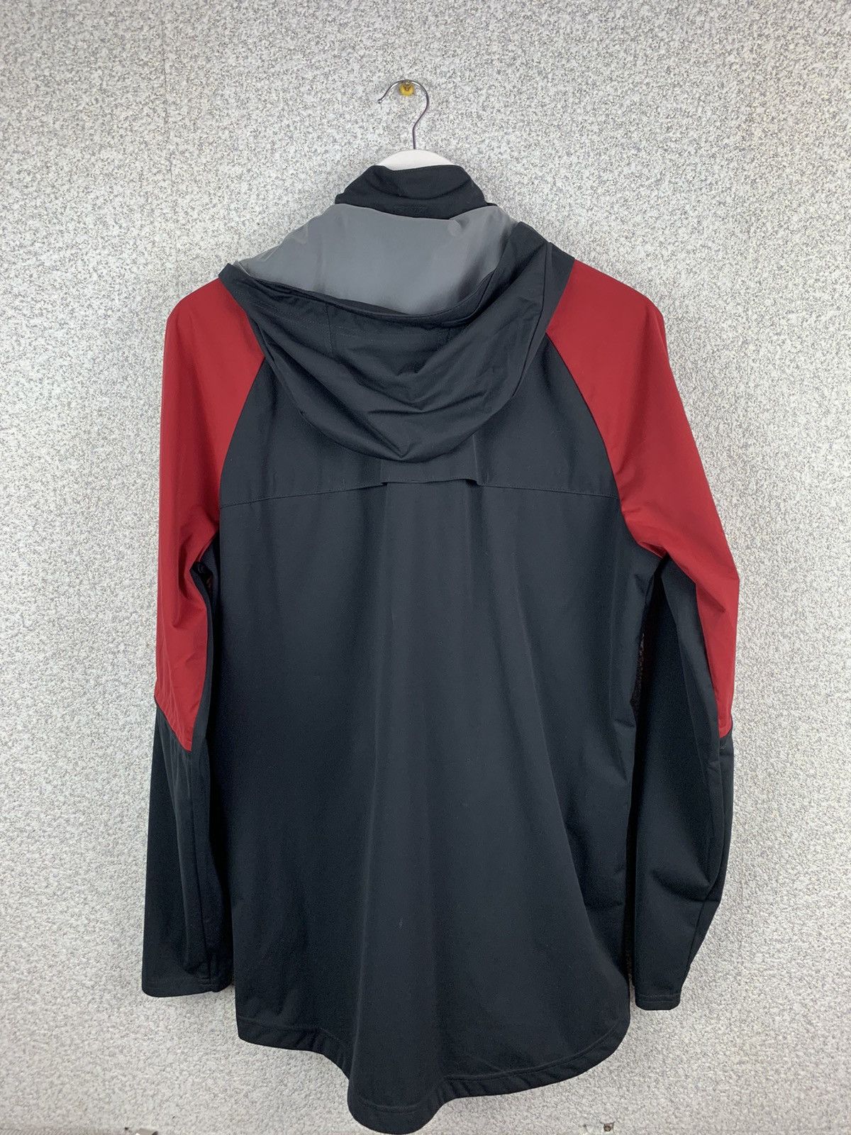 New Balance Liverpool Training Football soccer Raincoat Jacket Sz M Size US M / EU 48-50 / 2 - 2 Thumbnail