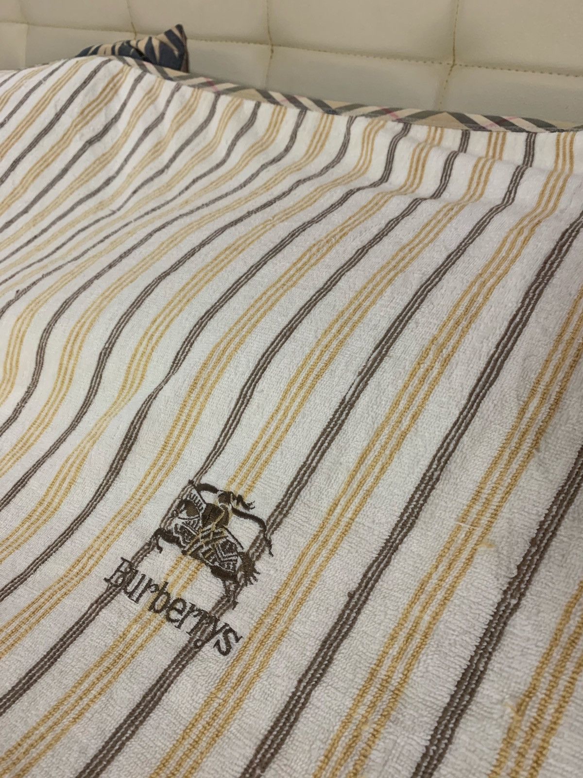Burberry × Designer × Vintage 90s BURBERRY STRIPES FLEECE BIG BLANKET Size ONE SIZE - 7 Thumbnail
