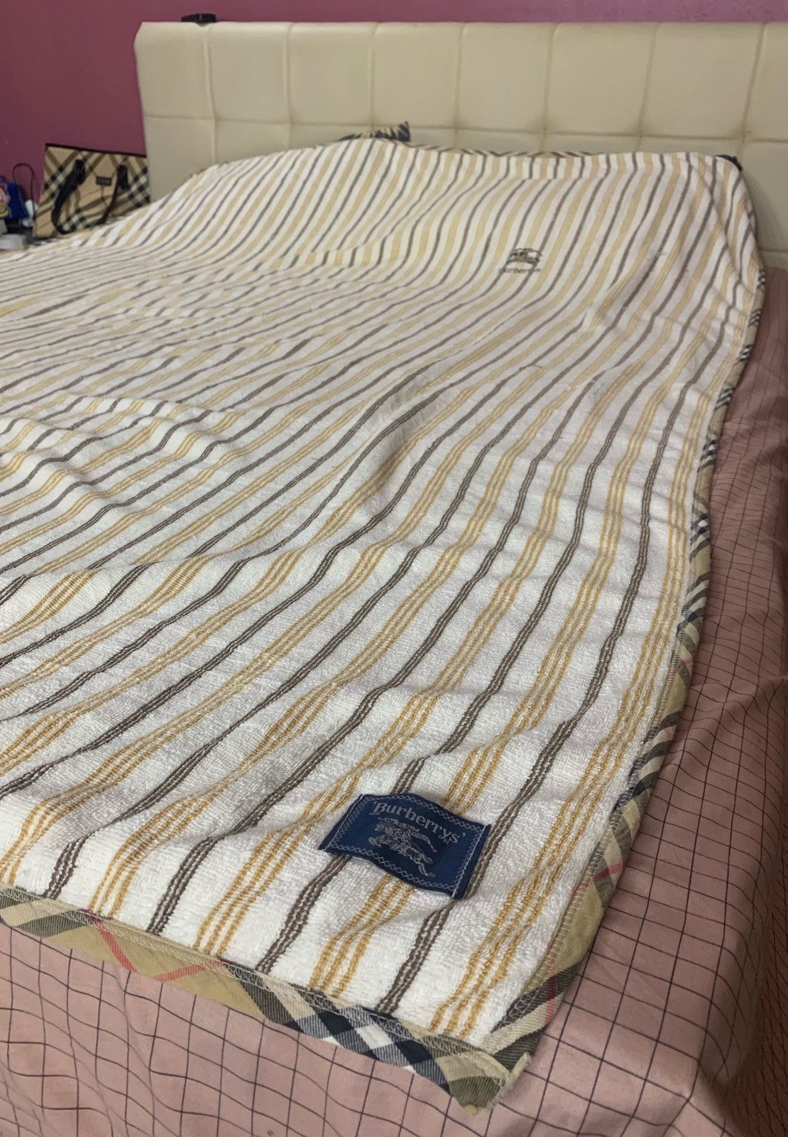 Burberry × Designer × Vintage 90s BURBERRY STRIPES FLEECE BIG BLANKET Size ONE SIZE - 9 Thumbnail