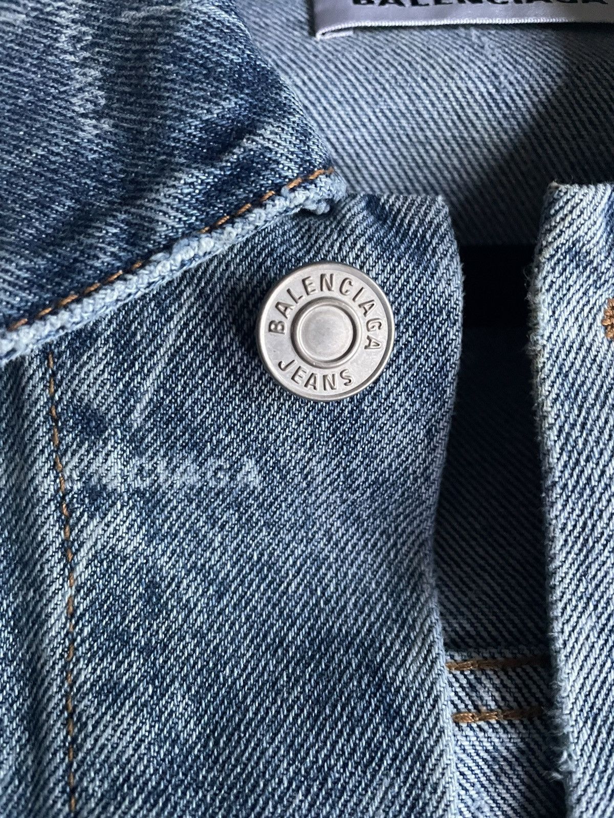 Balenciaga Balenciaga OVERSIZED All Over Mini Logo Denim Jacket Size 38 Size US M / EU 48-50 / 2 - 6 Thumbnail