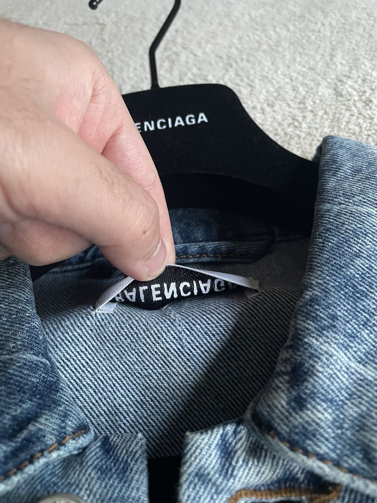 Balenciaga Balenciaga OVERSIZED All Over Mini Logo Denim Jacket Size 38 Size US M / EU 48-50 / 2 - 12 Thumbnail