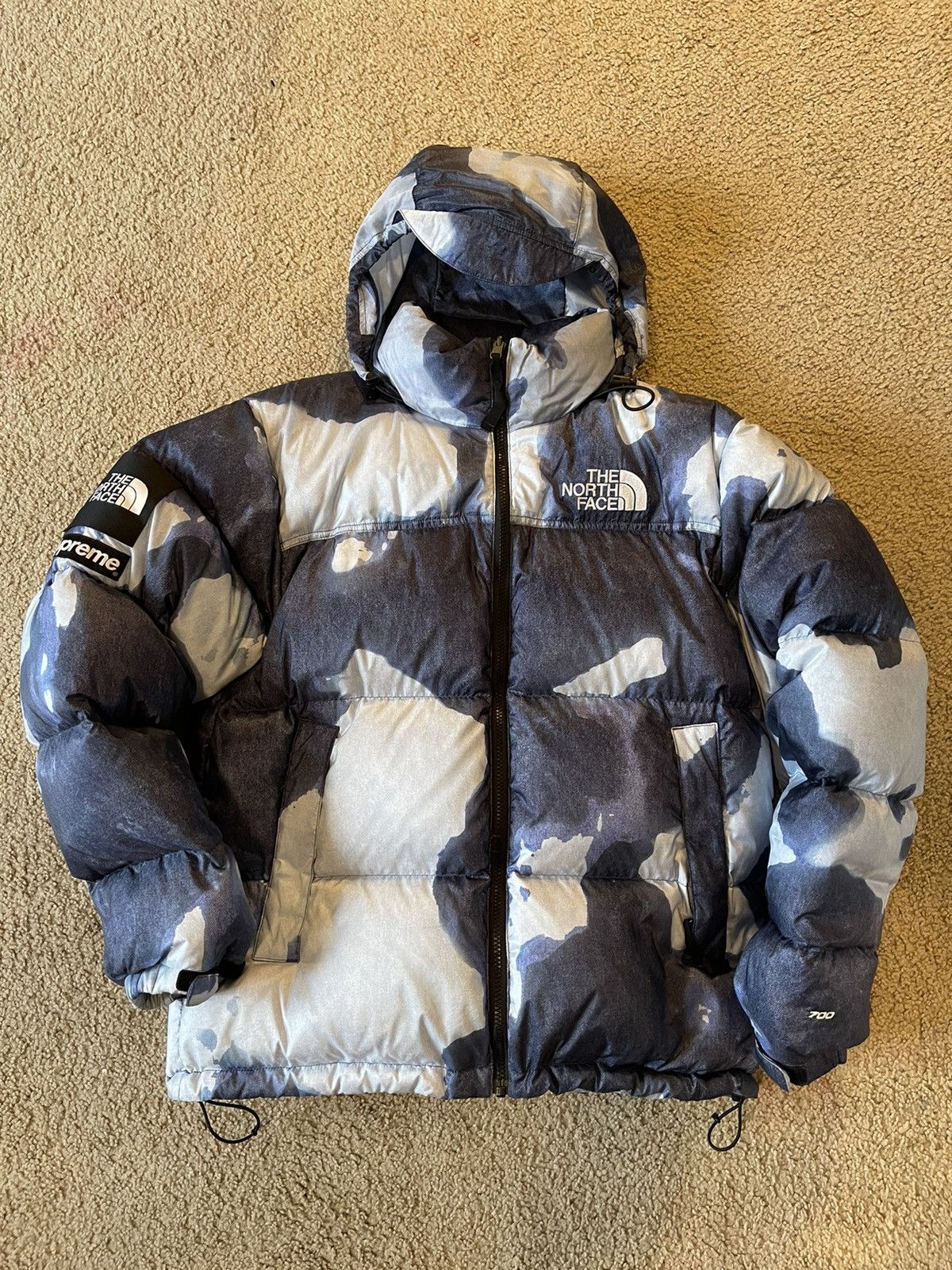 Supreme × The North Face Bleach Nuptse Size US M / EU 48-50 / 2 - 3 Thumbnail