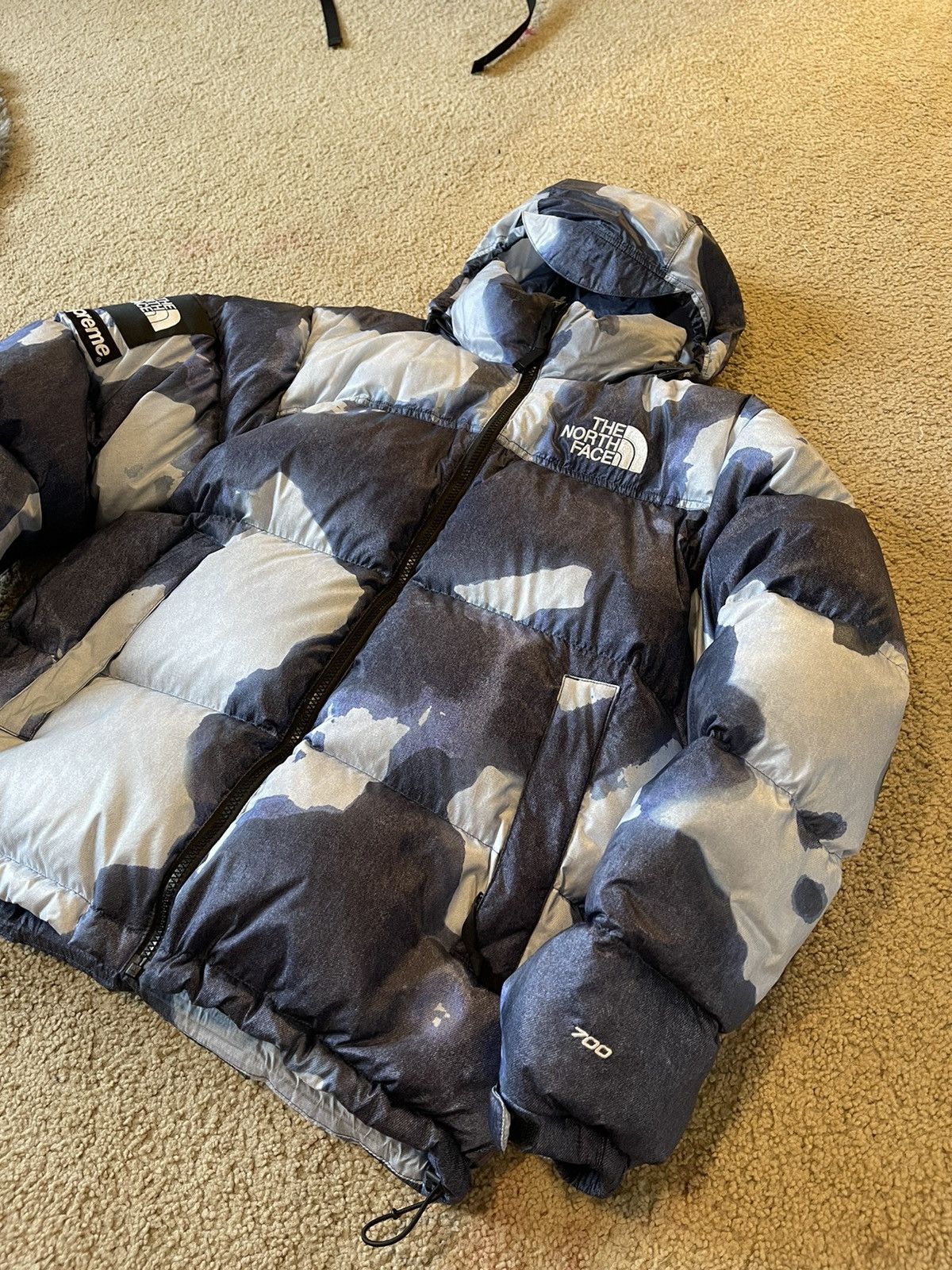 Supreme × The North Face Bleach Nuptse Size US M / EU 48-50 / 2 - 4 Thumbnail