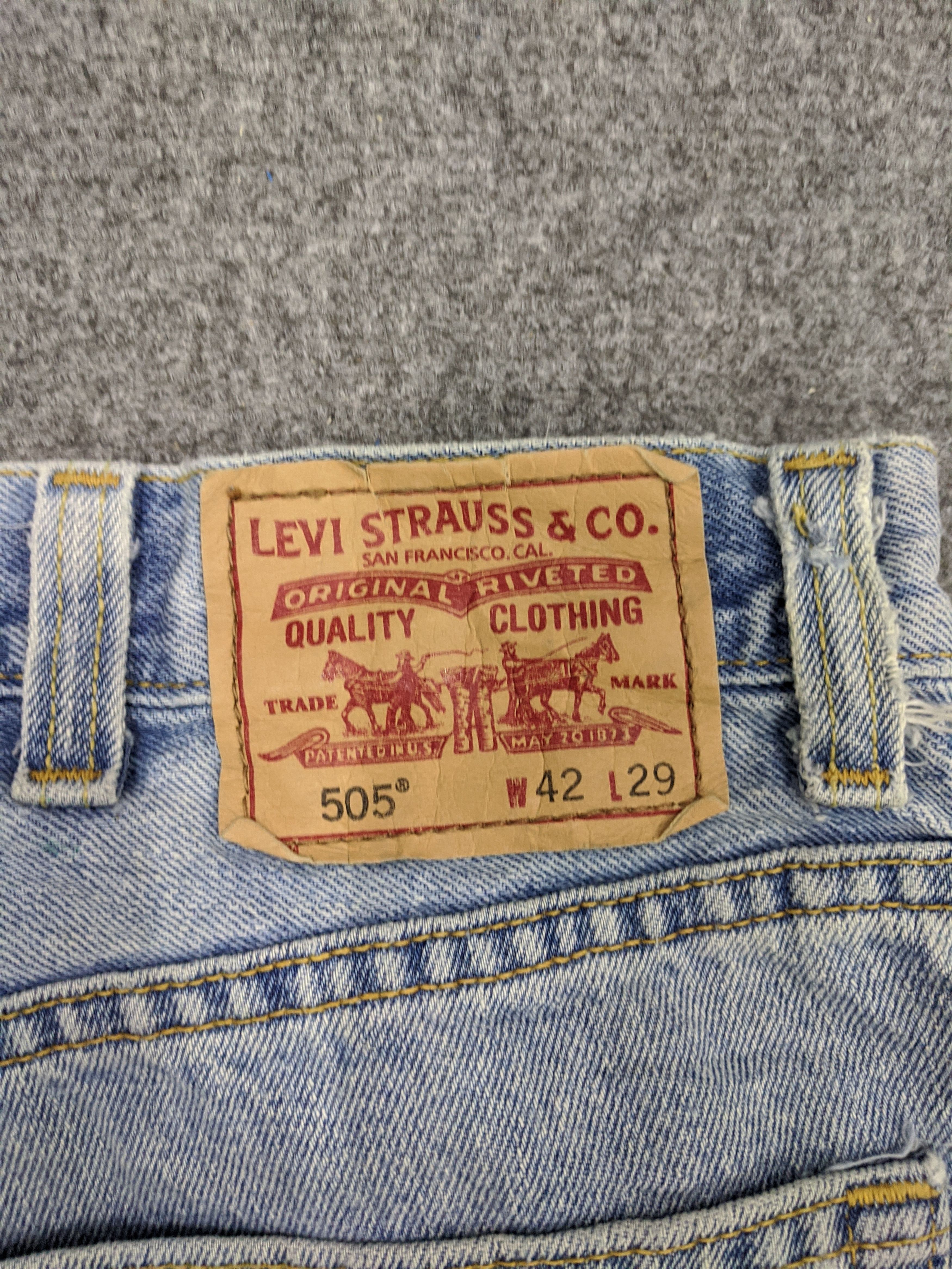 Levi's Vintage Levis 505 Light Wash Jeans DP0785 Size US 43 - 5 Thumbnail
