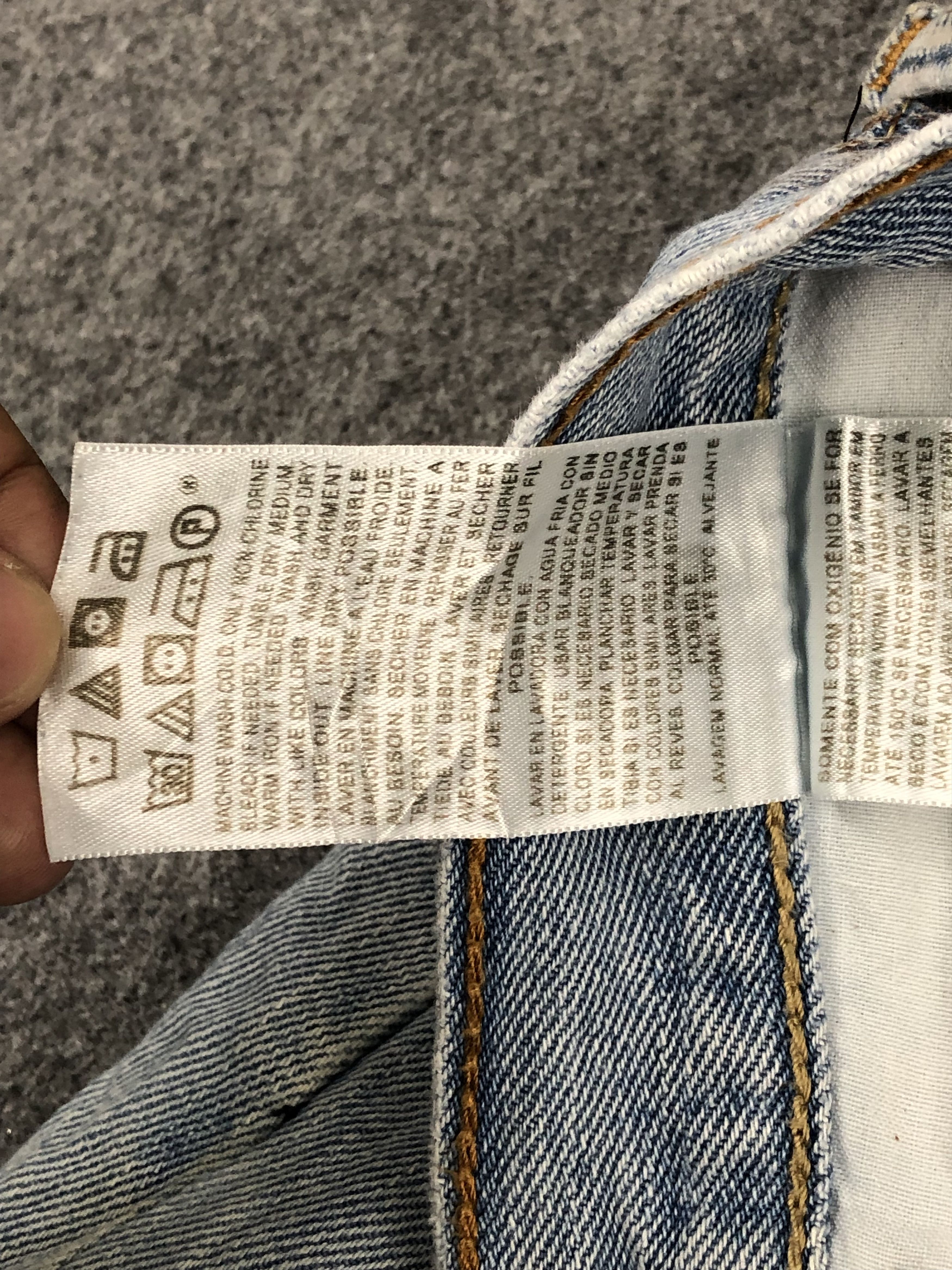 Levi's Vintage Levis 550 Light Wash Jeans DP1684 Size US 36 / EU 52 - 13 Thumbnail