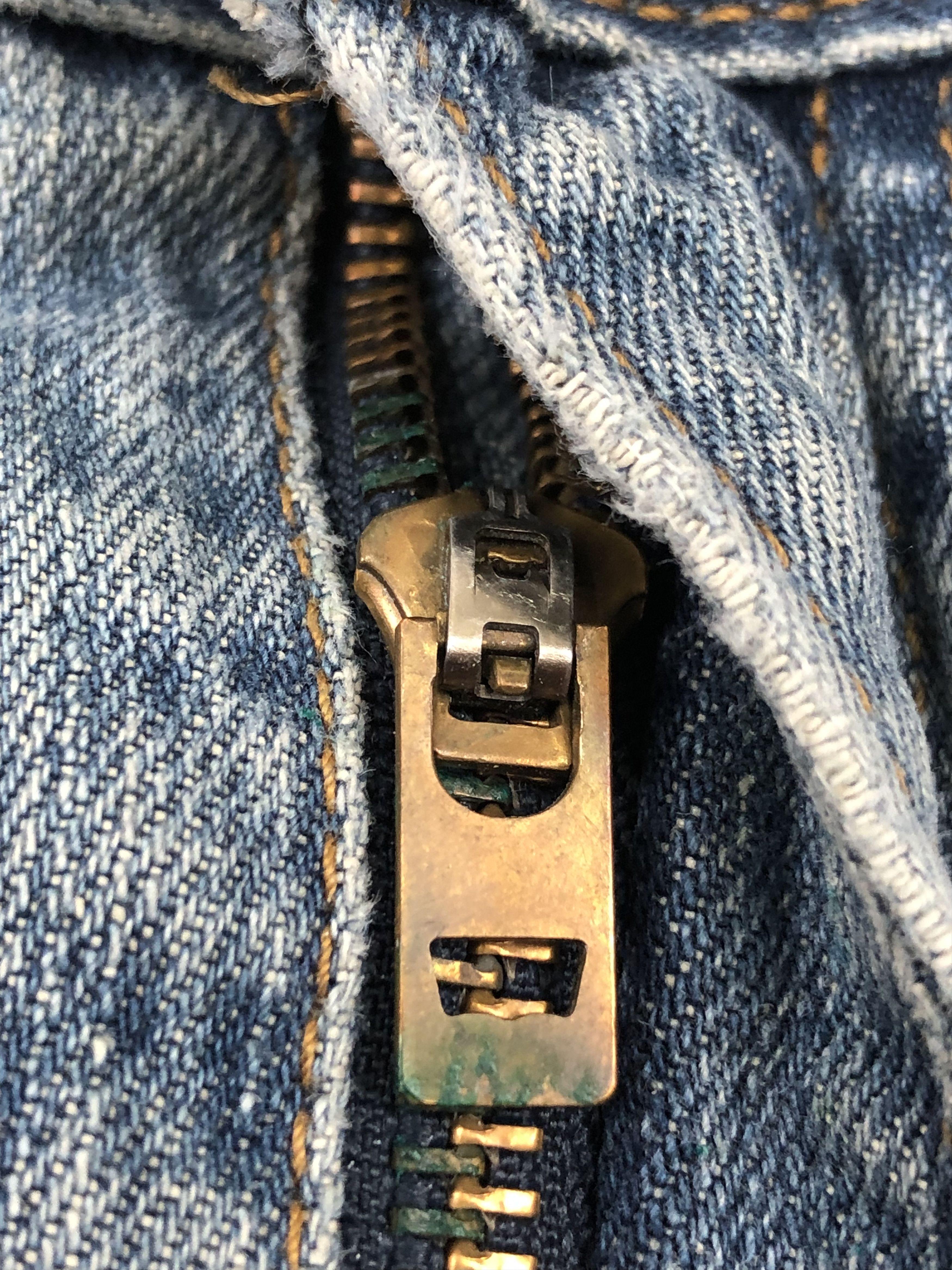 Levi's Vintage Levis 559 Faded Blue Jeans DP1688 Size US 44 / EU 60 - 12 Thumbnail