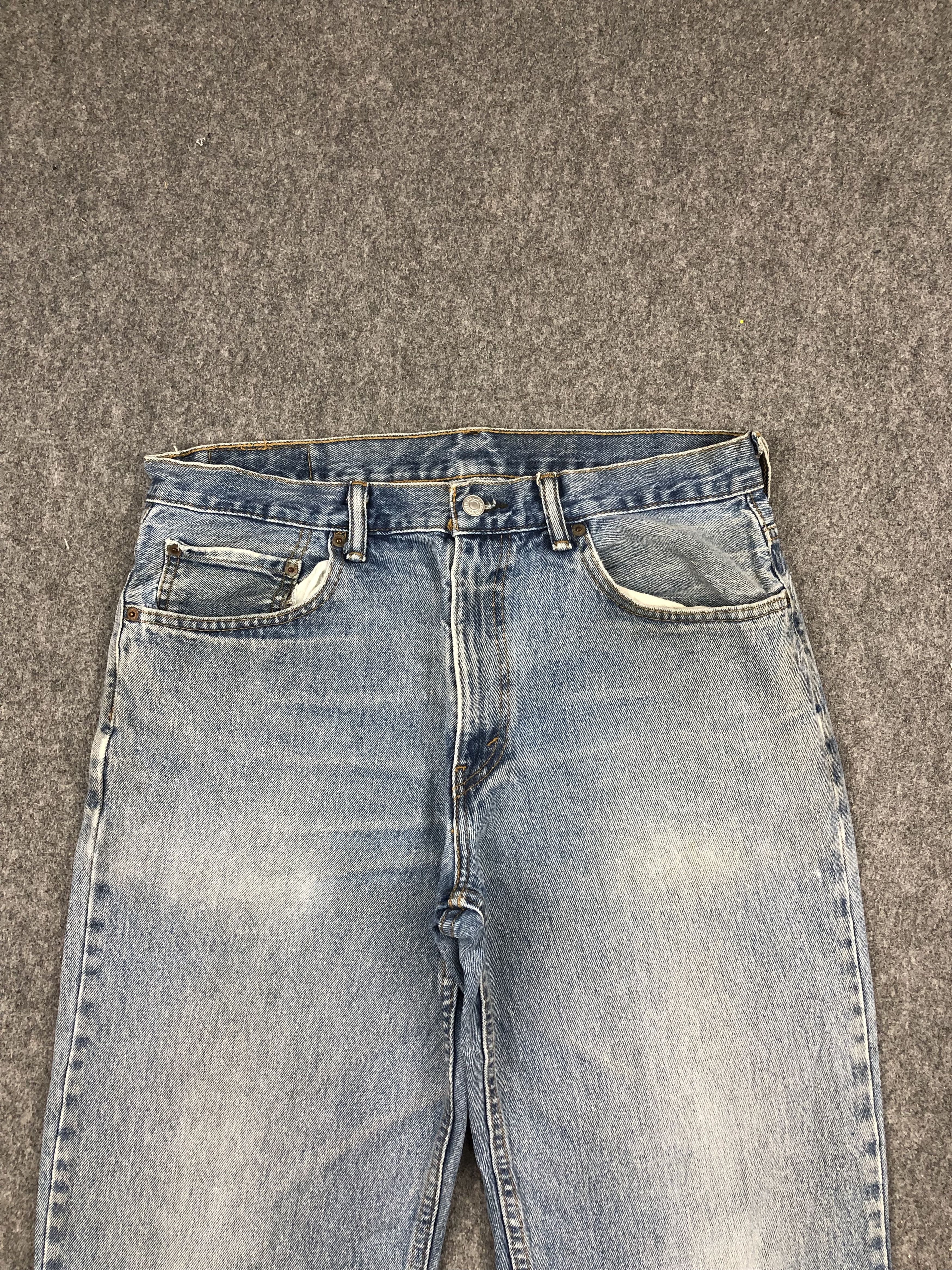 Levi's Vintage Levis 550 Light Wash Jeans DP1679 Size US 35 - 2 Thumbnail
