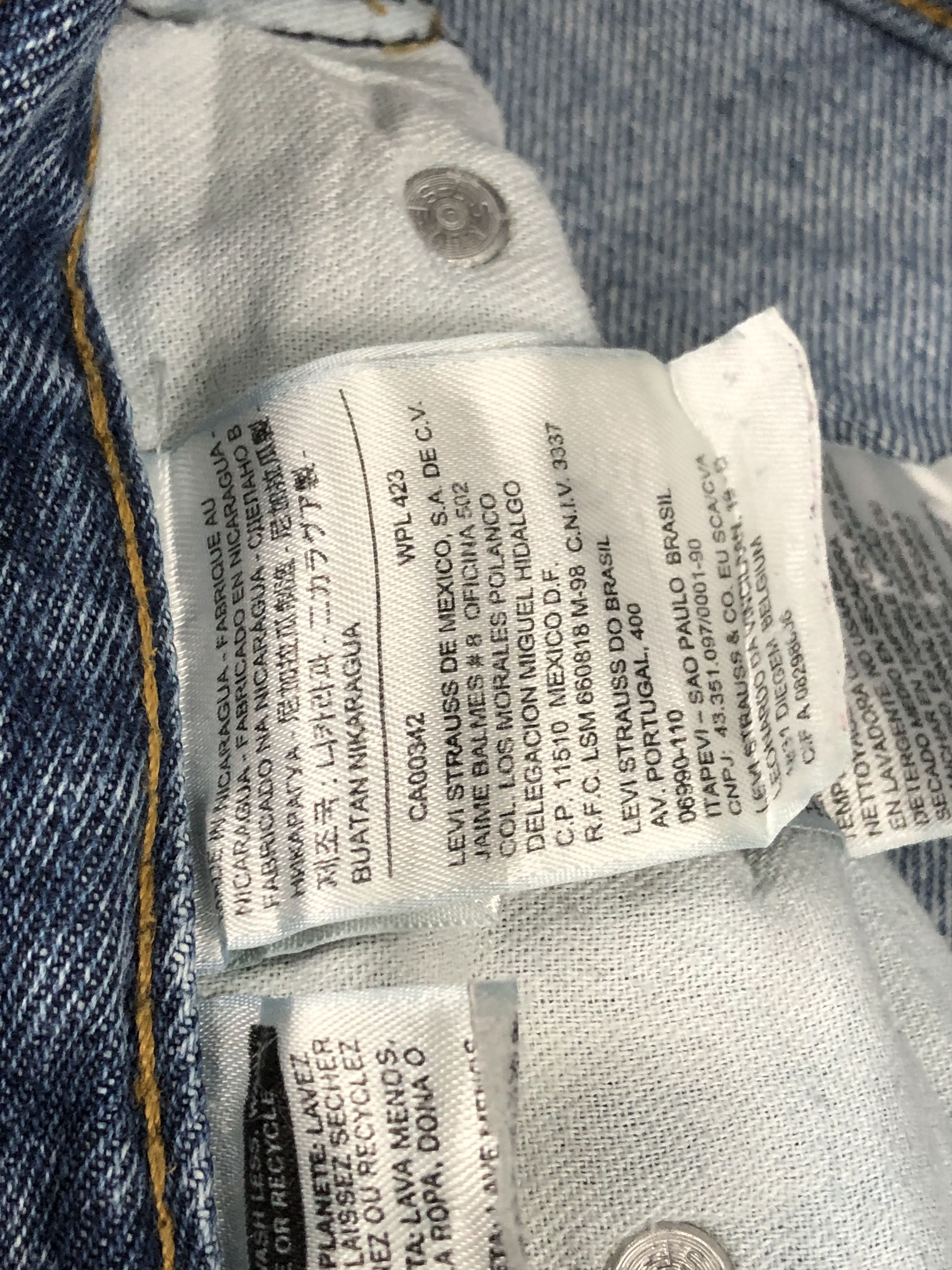 Levi's Vintage Levis 550 Light Wash Jeans DP1679 Size US 35 - 8 Thumbnail