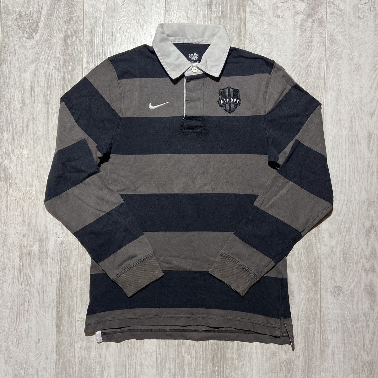 Nike Vintage Y2K Nike Striped Rugby Polo Shirt Size US S / EU 44-46 / 1 - 1 Thumbnail