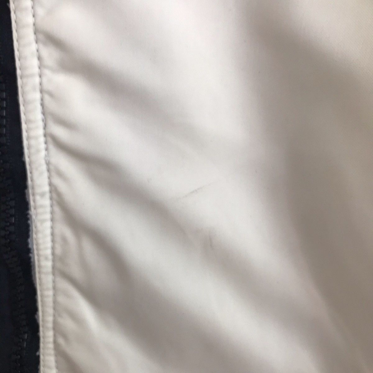 Ellesse Vintage ELLESSE Zipper Jacket Large Size White Colour Size US L / EU 52-54 / 3 - 11 Thumbnail