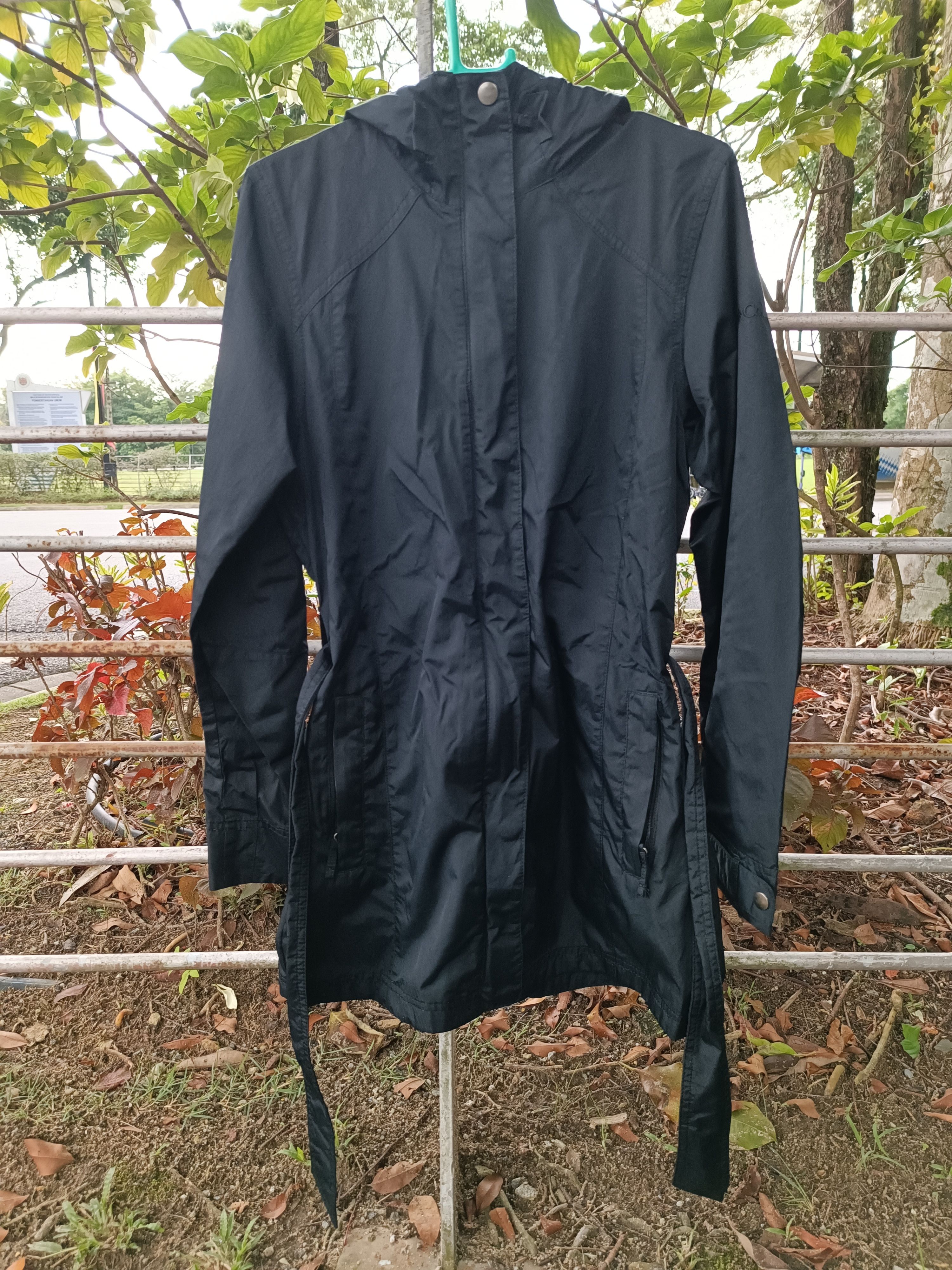 COLUMBIA LONG WINDBREAKER