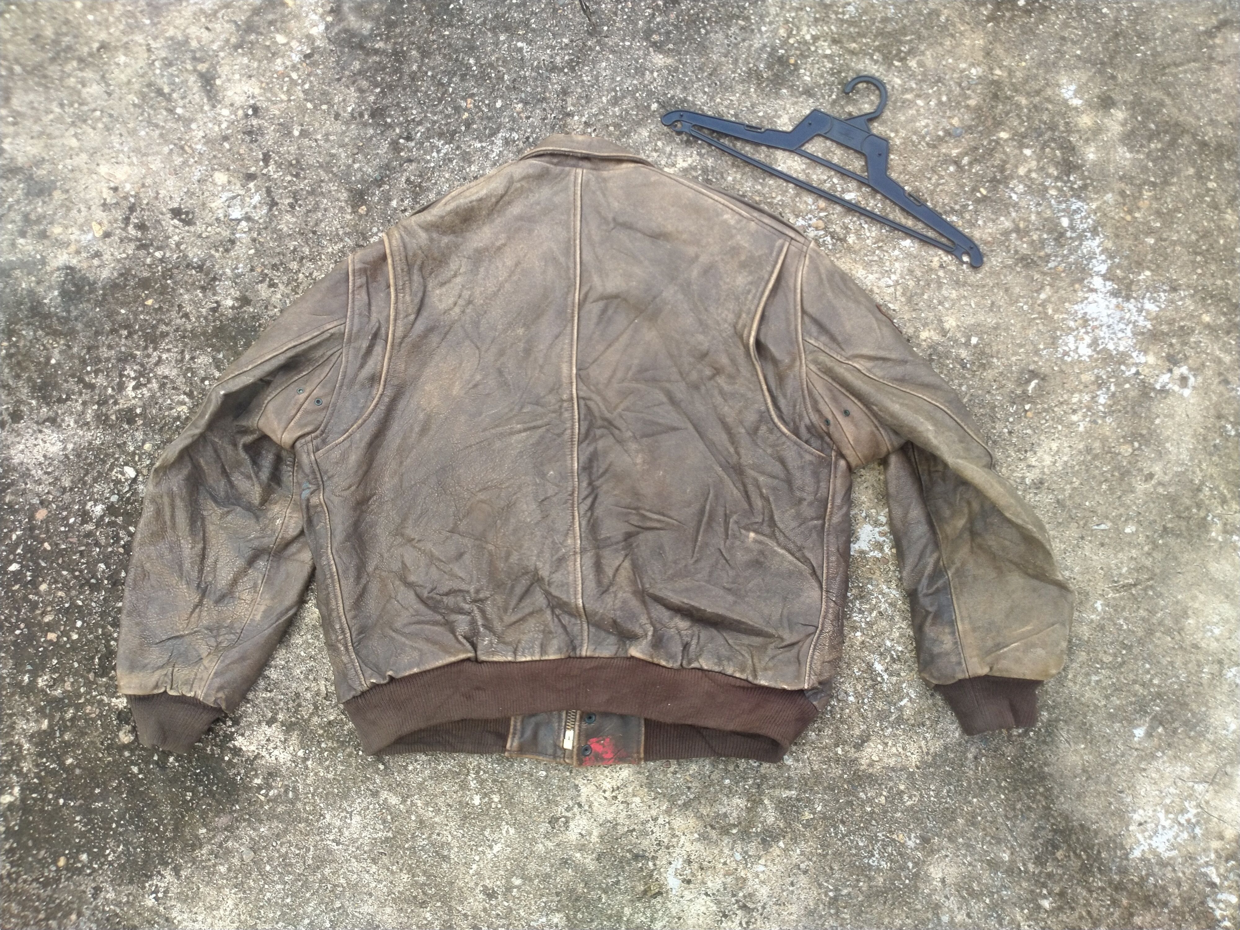 Genuine Leather UNBRANDED WITH AMERICAN FLAG PATCHED LEATHER JACKET Size US XL / EU 56 / 4 - 8 Thumbnail
