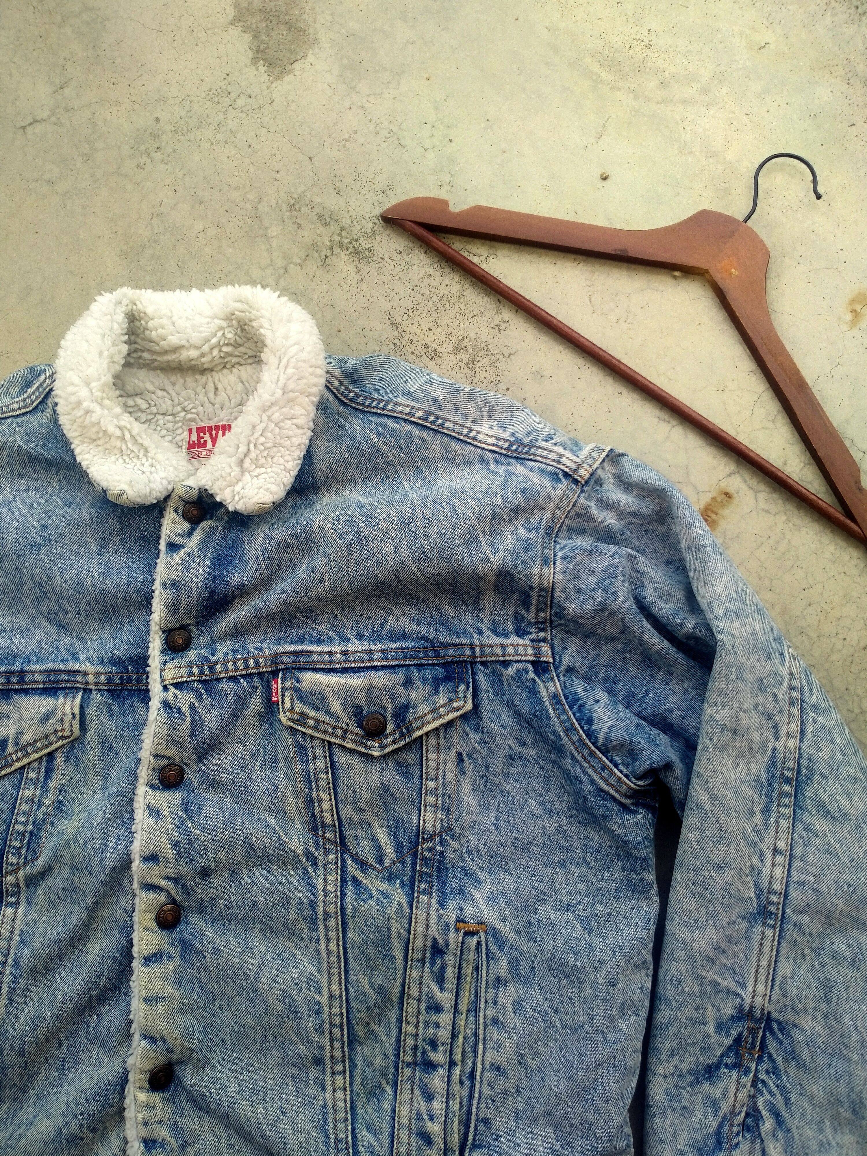 Levi's Vintage Clothing × Vintage VINTAGE LEVIS SHERPA DENIM JACKET Size US L / EU 52-54 / 3 - 2 Thumbnail