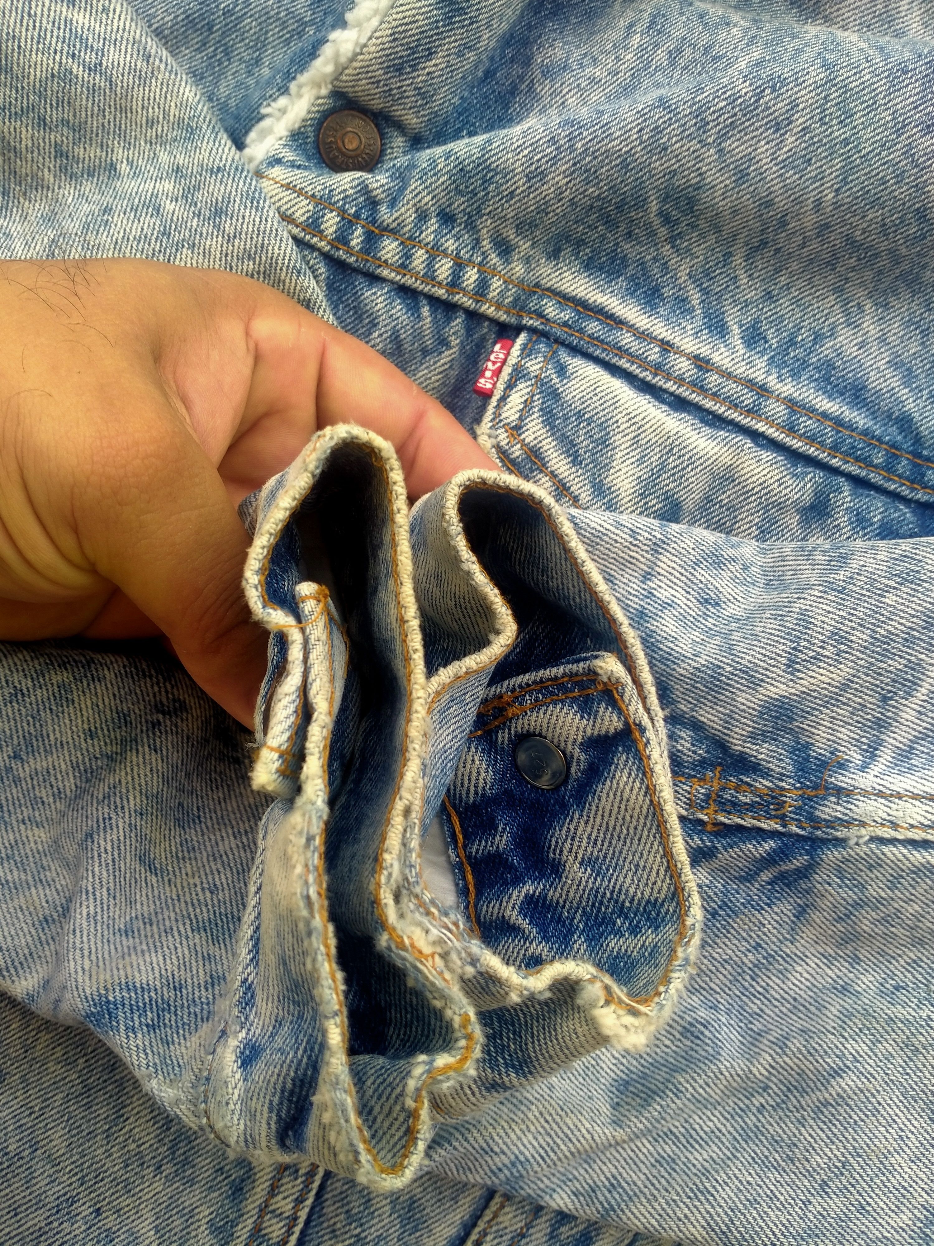 Levi's Vintage Clothing × Vintage VINTAGE LEVIS SHERPA DENIM JACKET Size US L / EU 52-54 / 3 - 9 Thumbnail