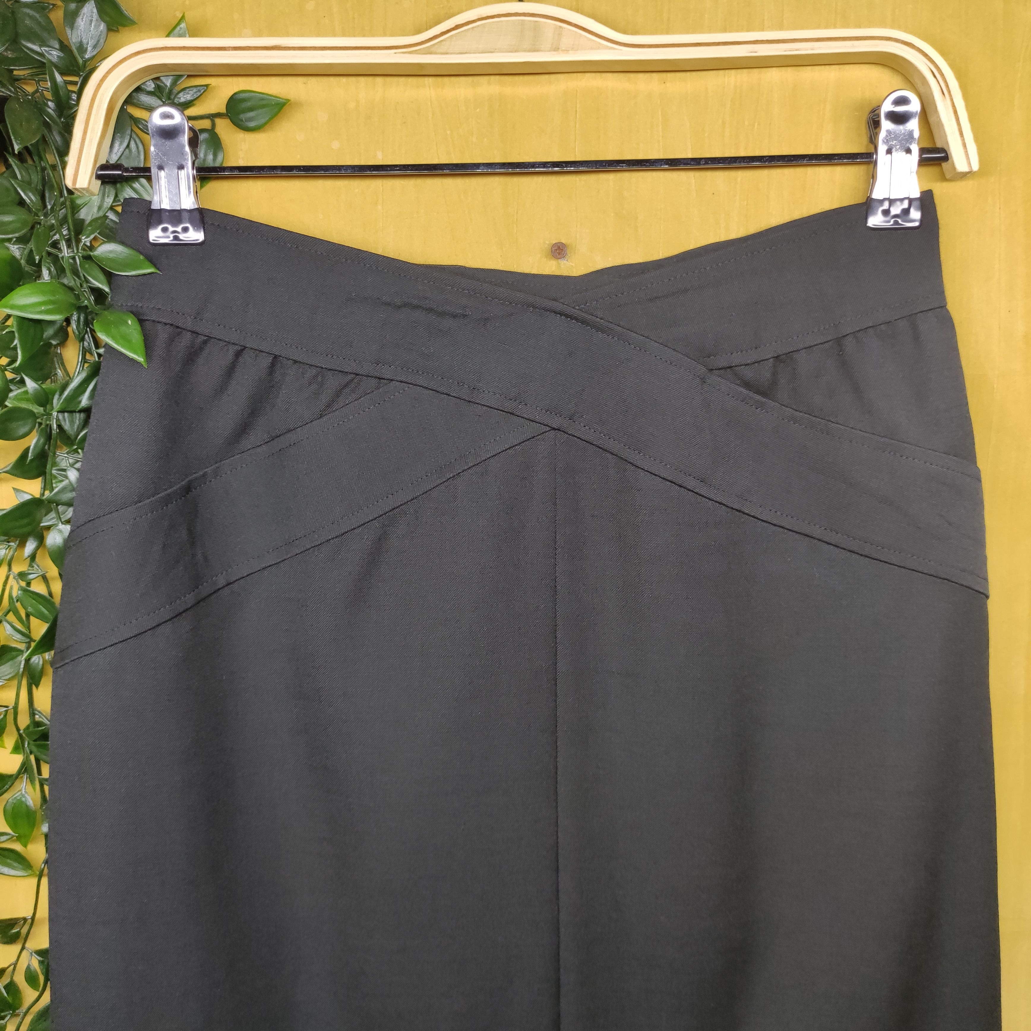 Christian Dior Monsieur Christian Dior pret-a-porter skirt like new Size 27" / US 4 / IT 40 - 8 Thumbnail
