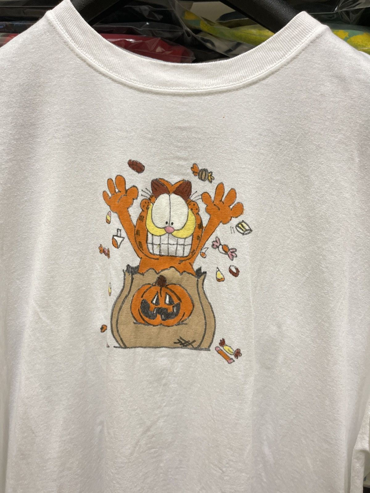 Vintage Garfield Vintage Halloween T-shirt Tee XL Size US XL / EU 56 / 4 - 3 Thumbnail